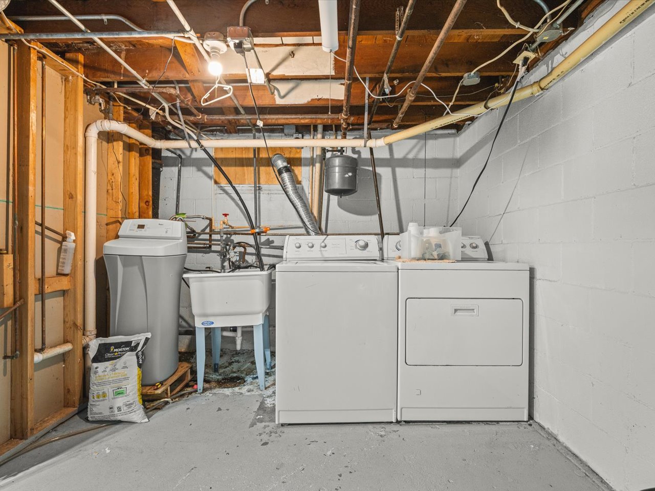 7608 Grenville Street Property Photo 27