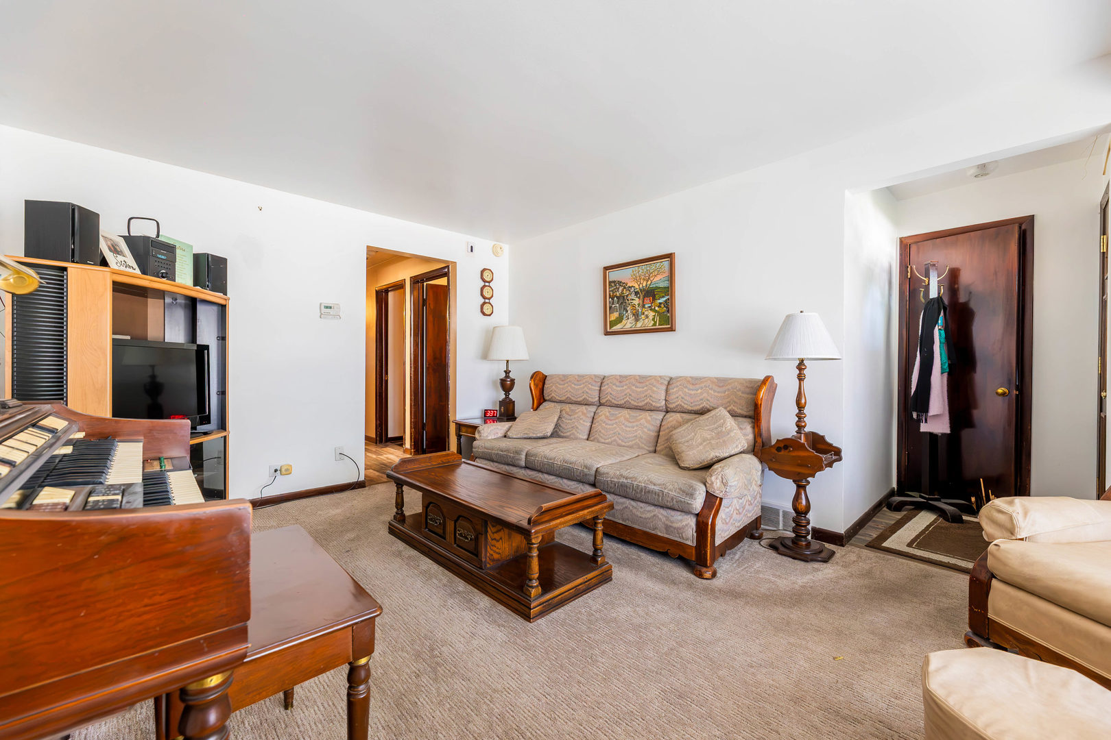 5728 S Parkside Avenue Property Photo 3