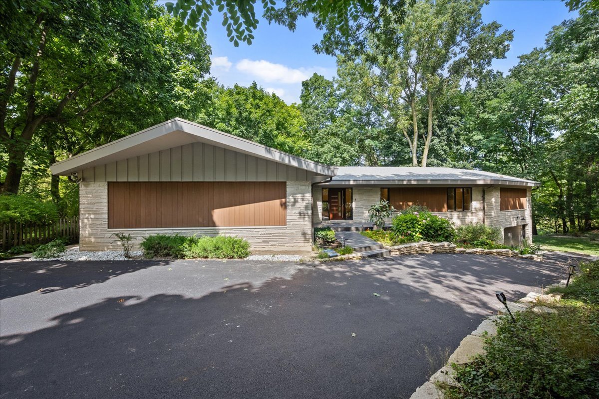 89 Cary Avenue Property Photo 1