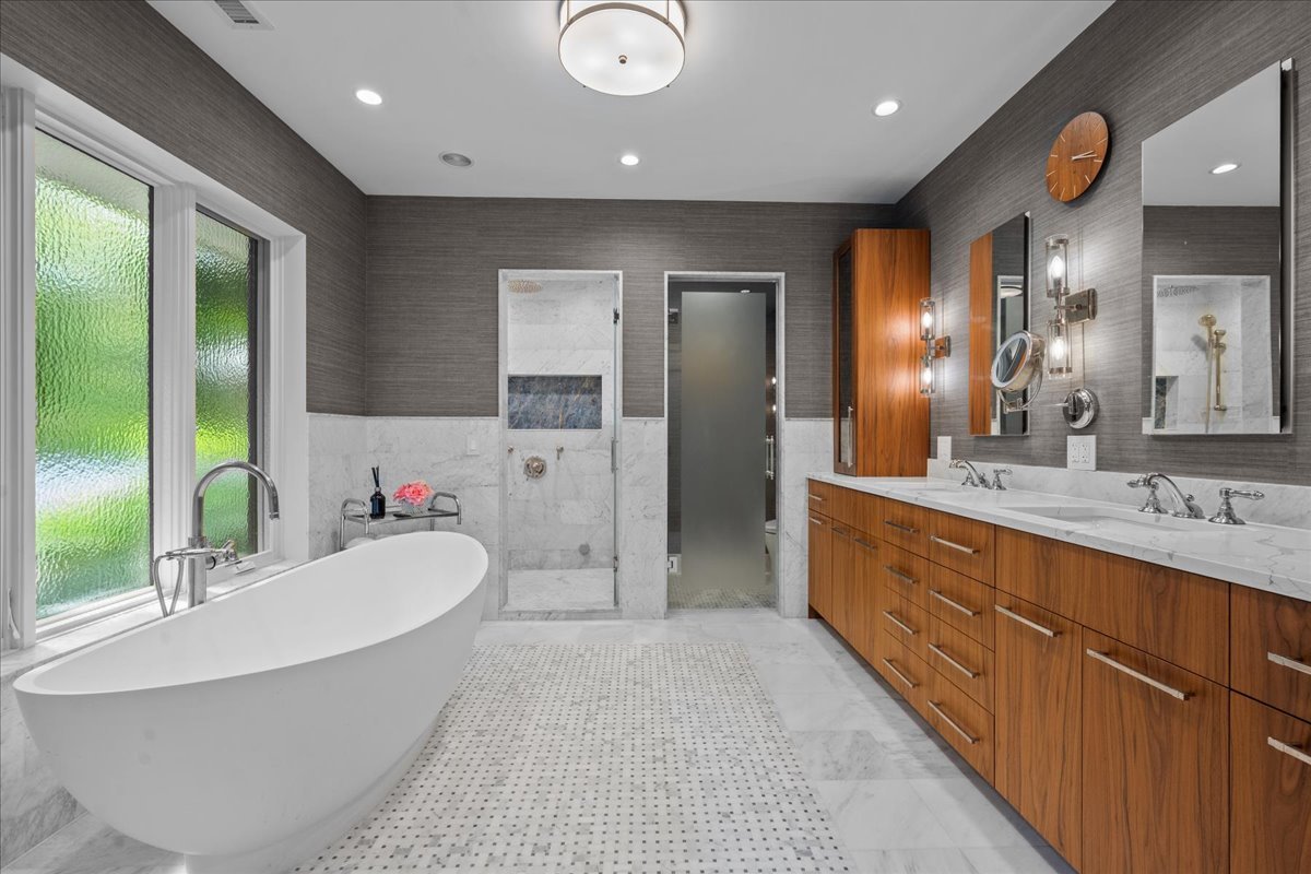89 Cary Avenue Property Photo 17