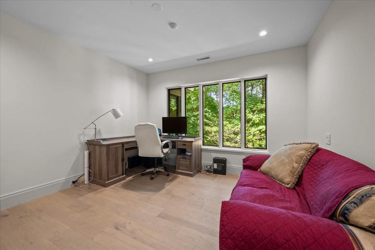 89 Cary Avenue Property Photo 23
