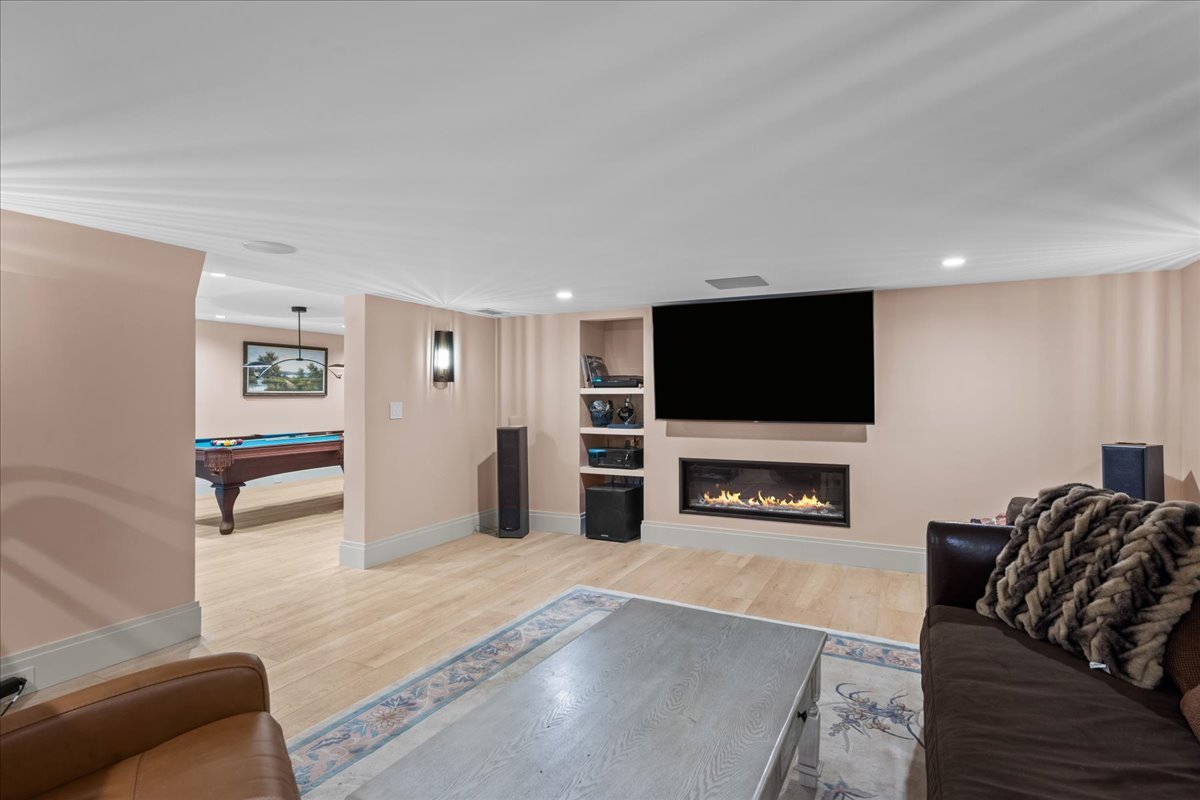 89 Cary Avenue Property Photo 30
