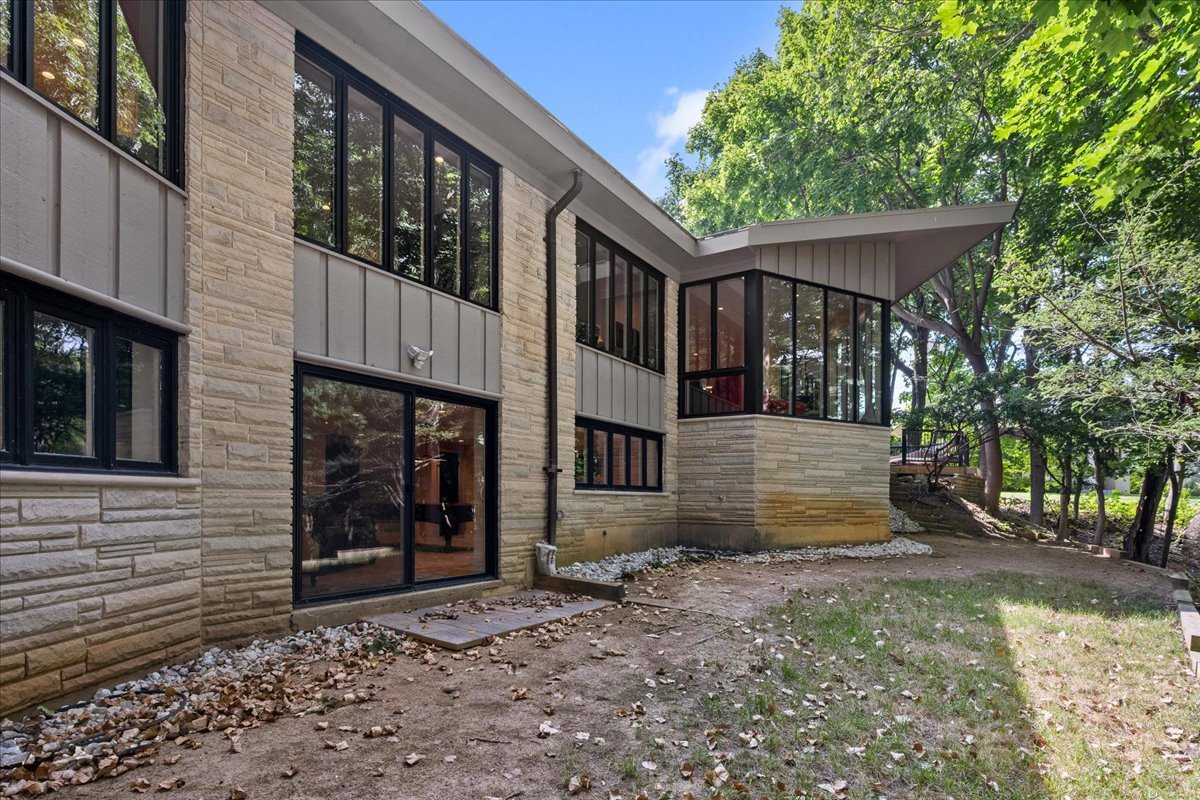 89 Cary Avenue Property Photo 33