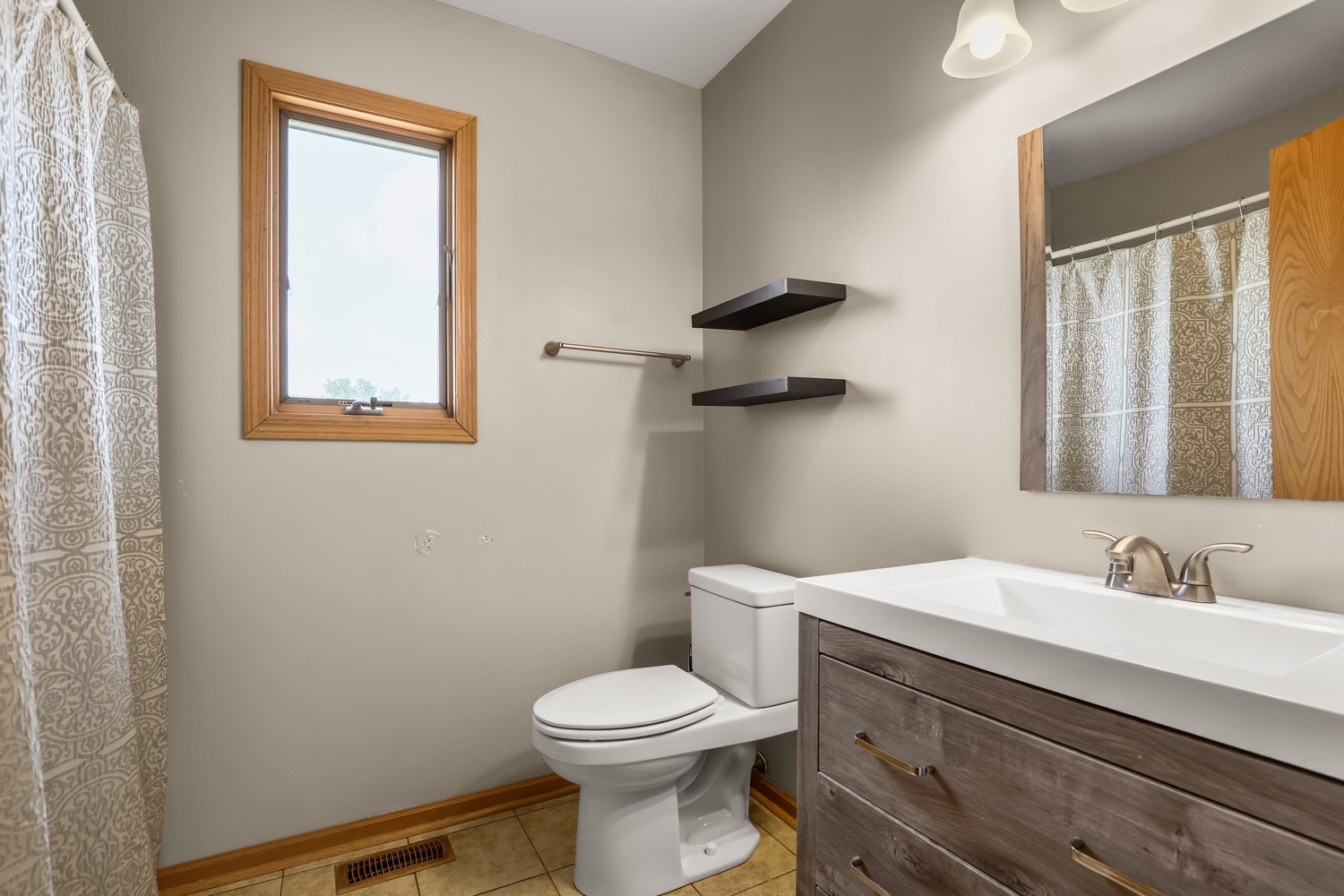 2399 Caton Crest Drive Property Photo 19