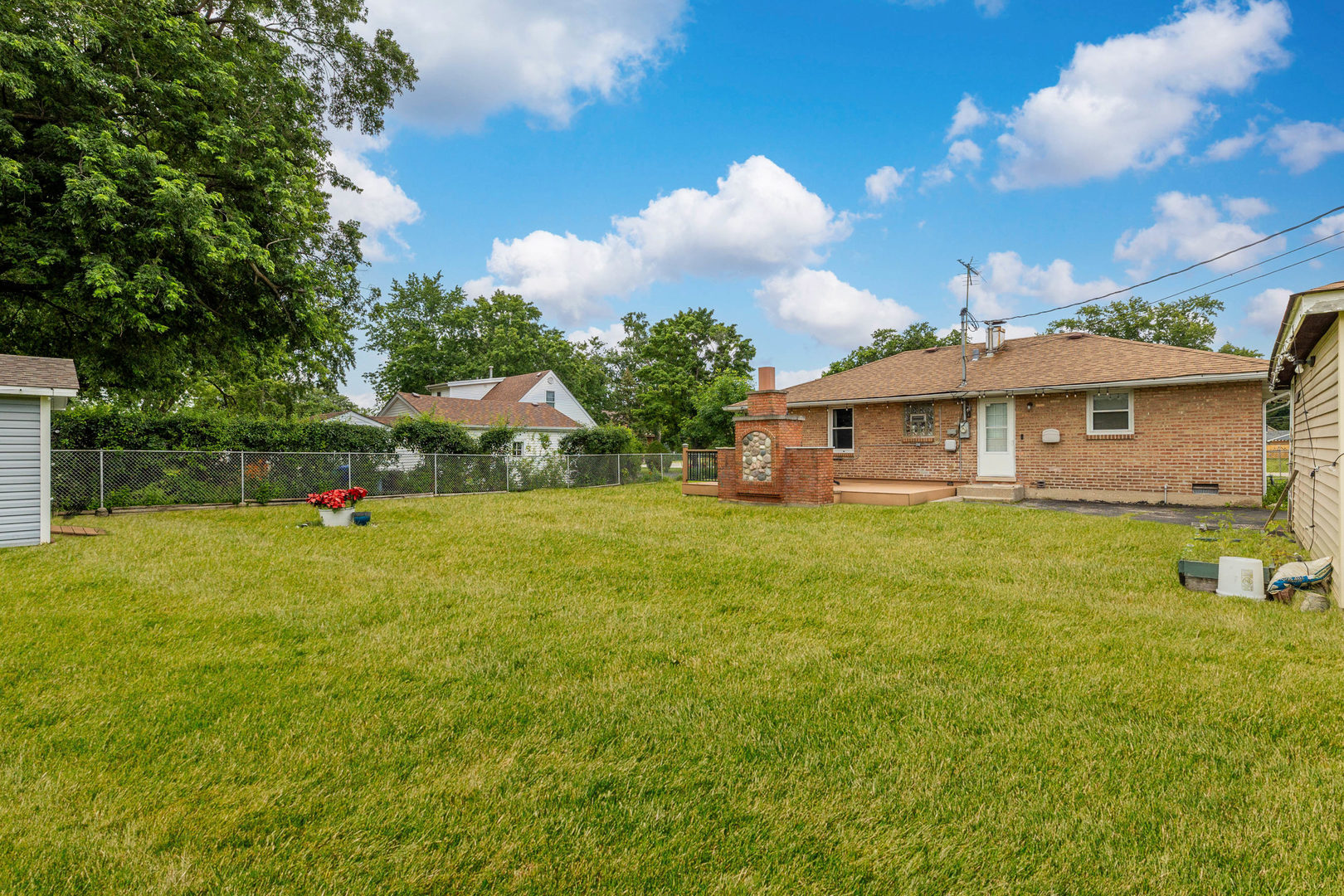 8040 S 85th Court Property Photo 14