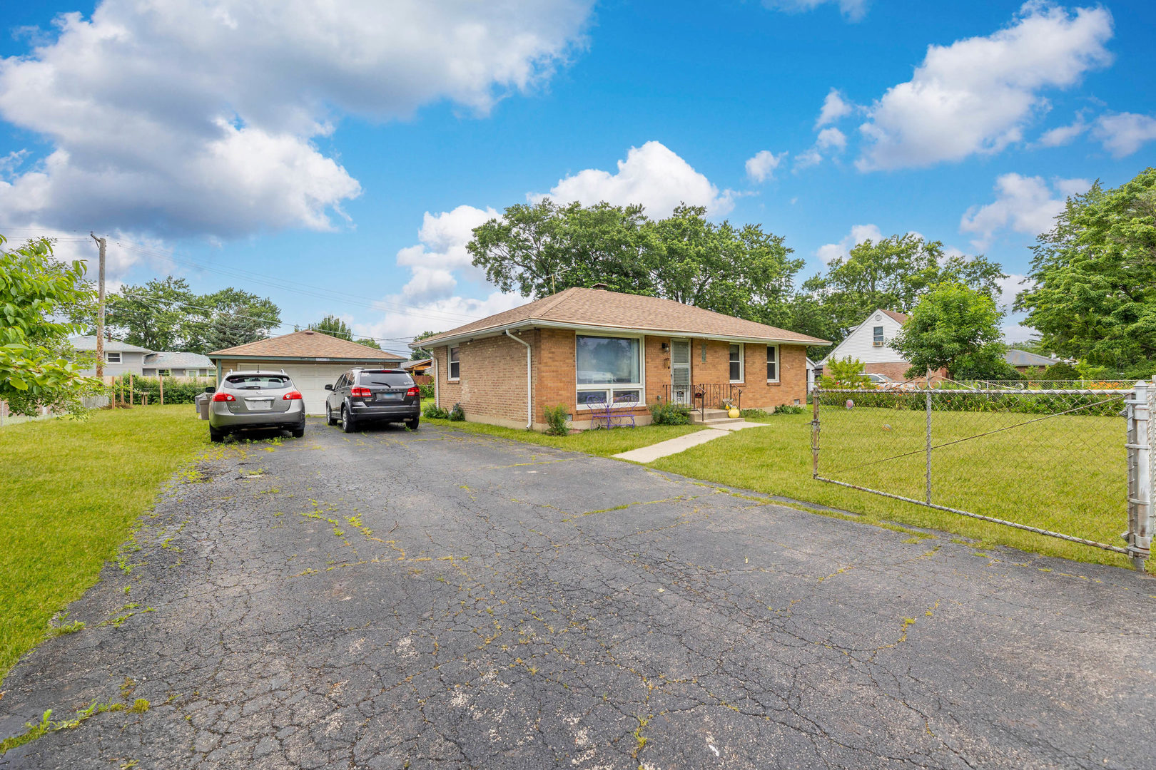 8040 S 85th Court Property Photo 17