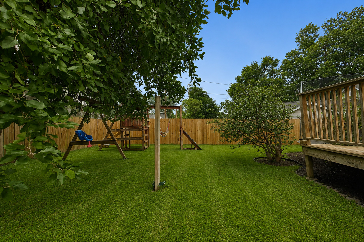 205 E Grand Avenue Property Photo 35