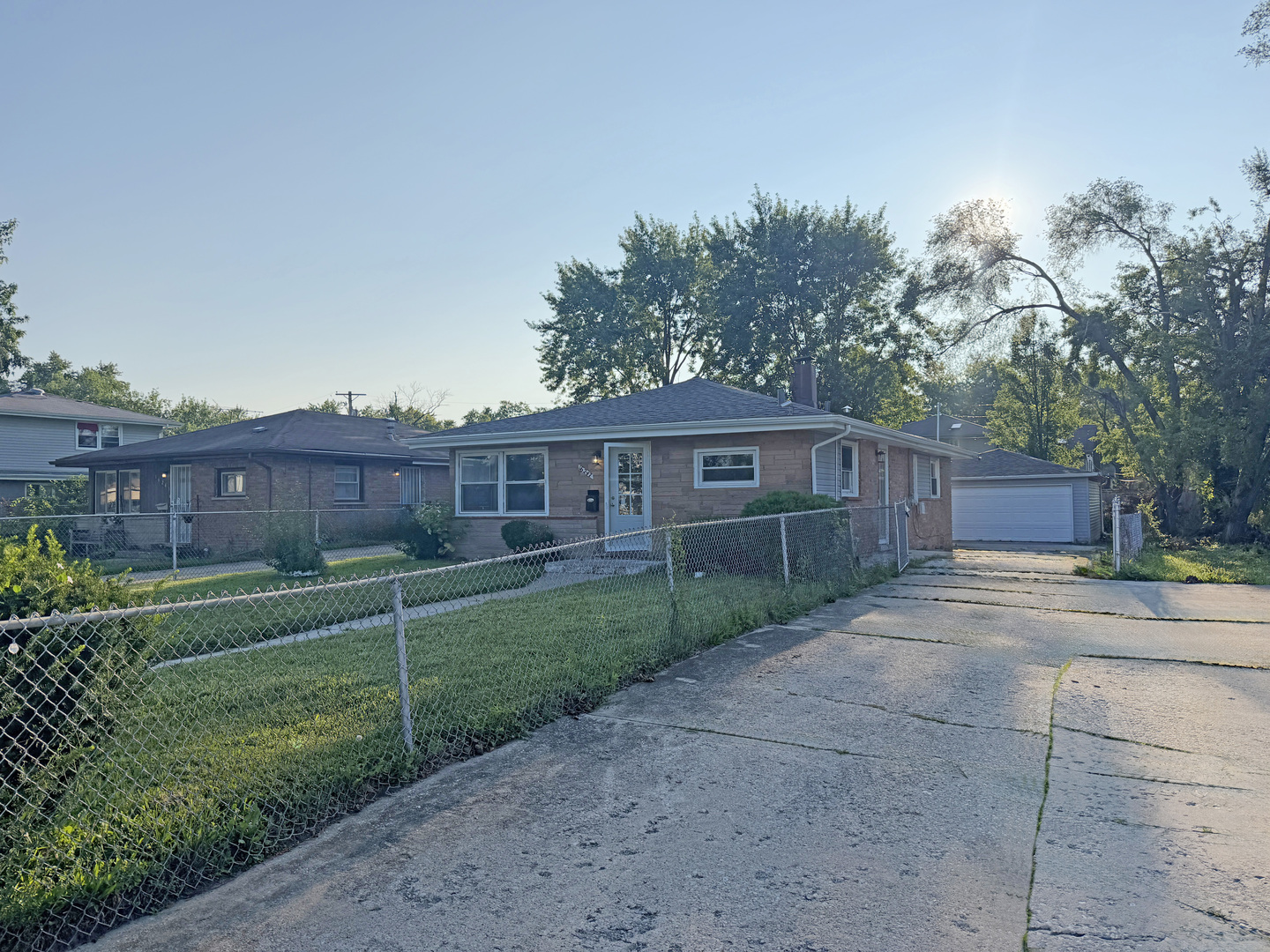 16247 Paulina Street Property Photo 3
