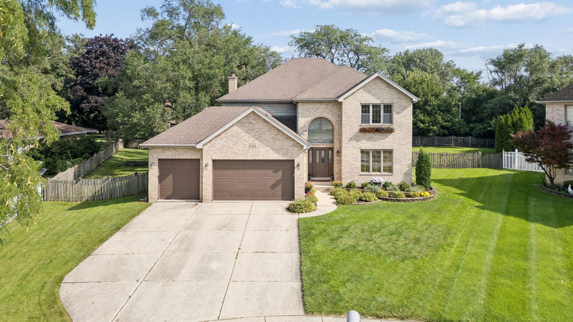 1808 Russell Drive Property Photo 1