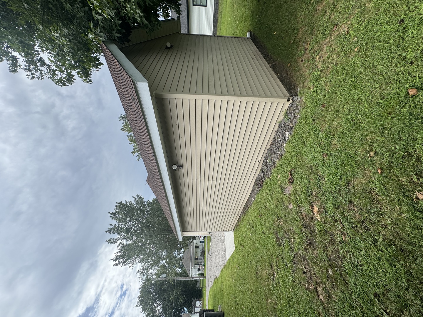 304 W North Street Property Photo 5