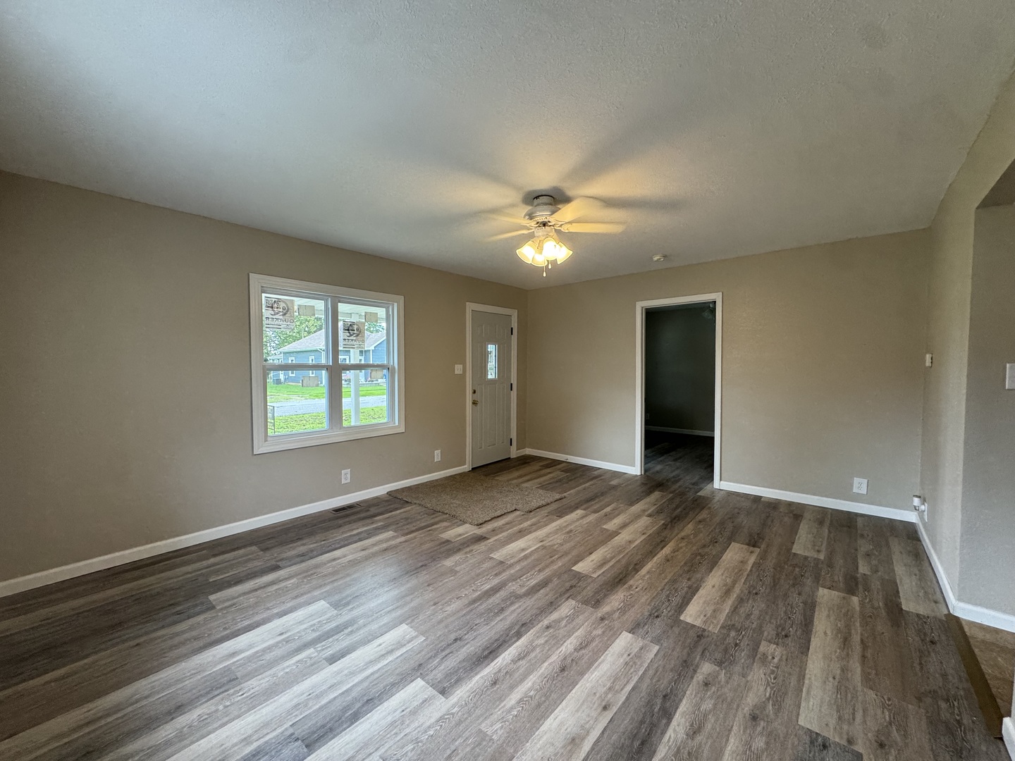304 W North Street Property Photo 10
