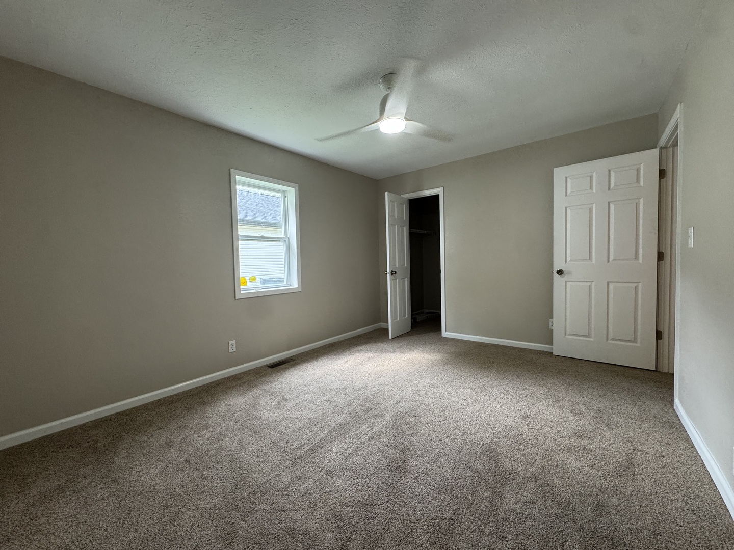 304 W North Street Property Photo 20