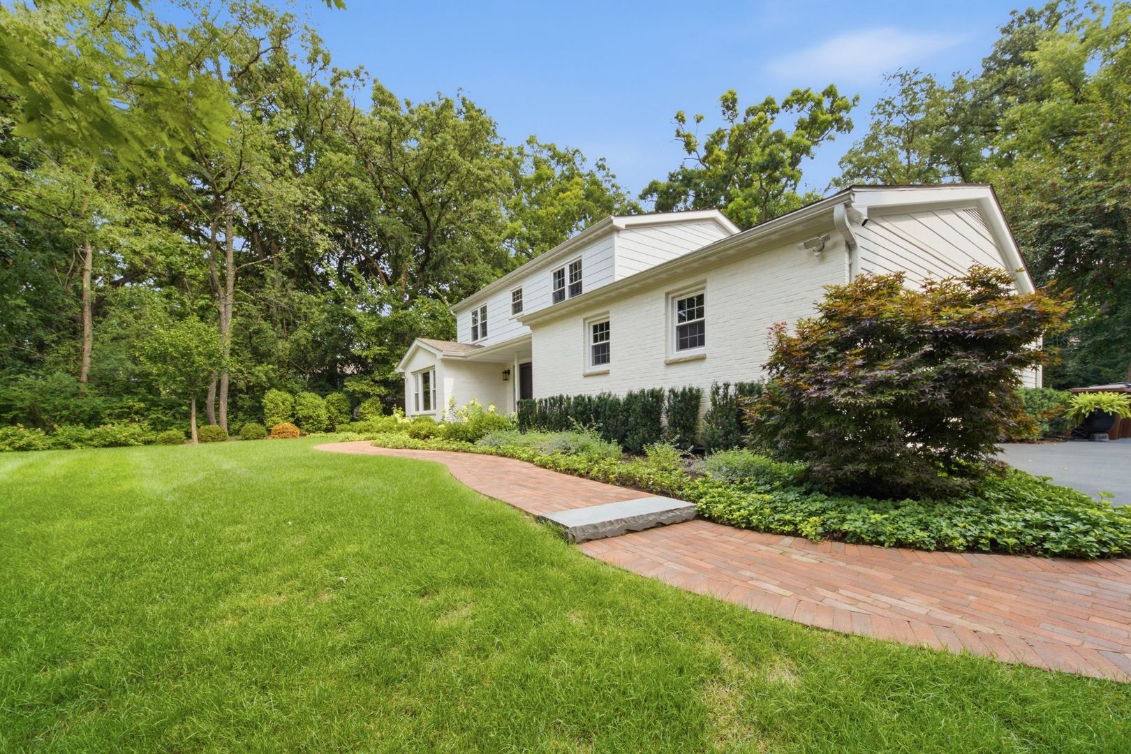 6807 Rhode Island Trail Property Photo 3