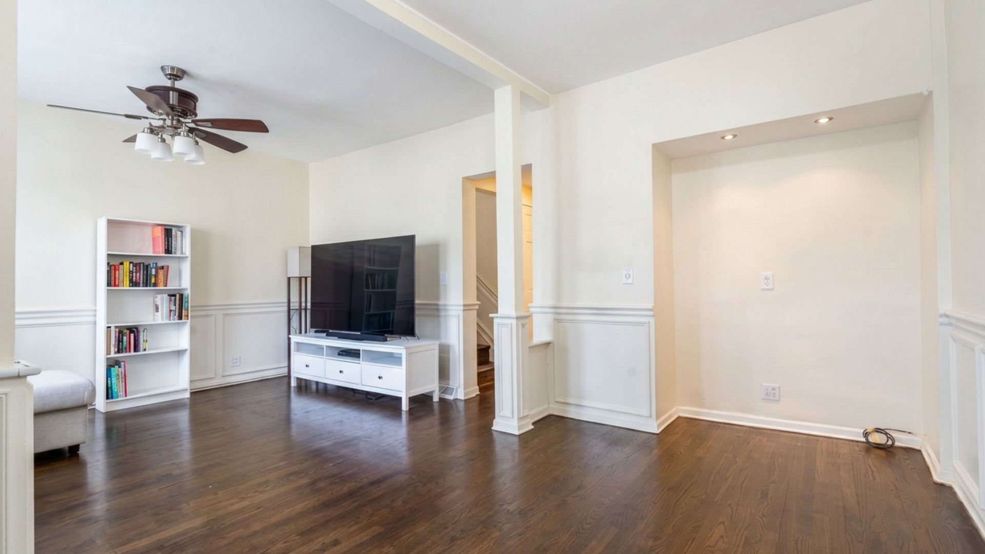 4738 N Springfield Avenue Property Photo 4