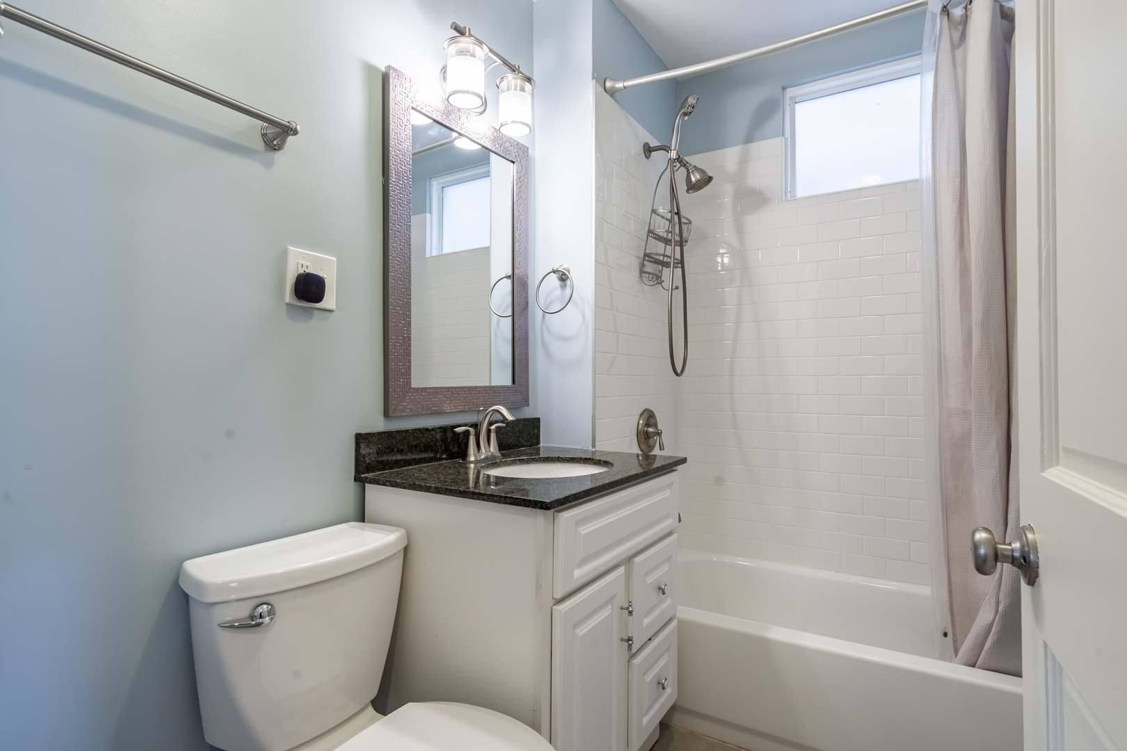 4738 N Springfield Avenue Property Photo 11