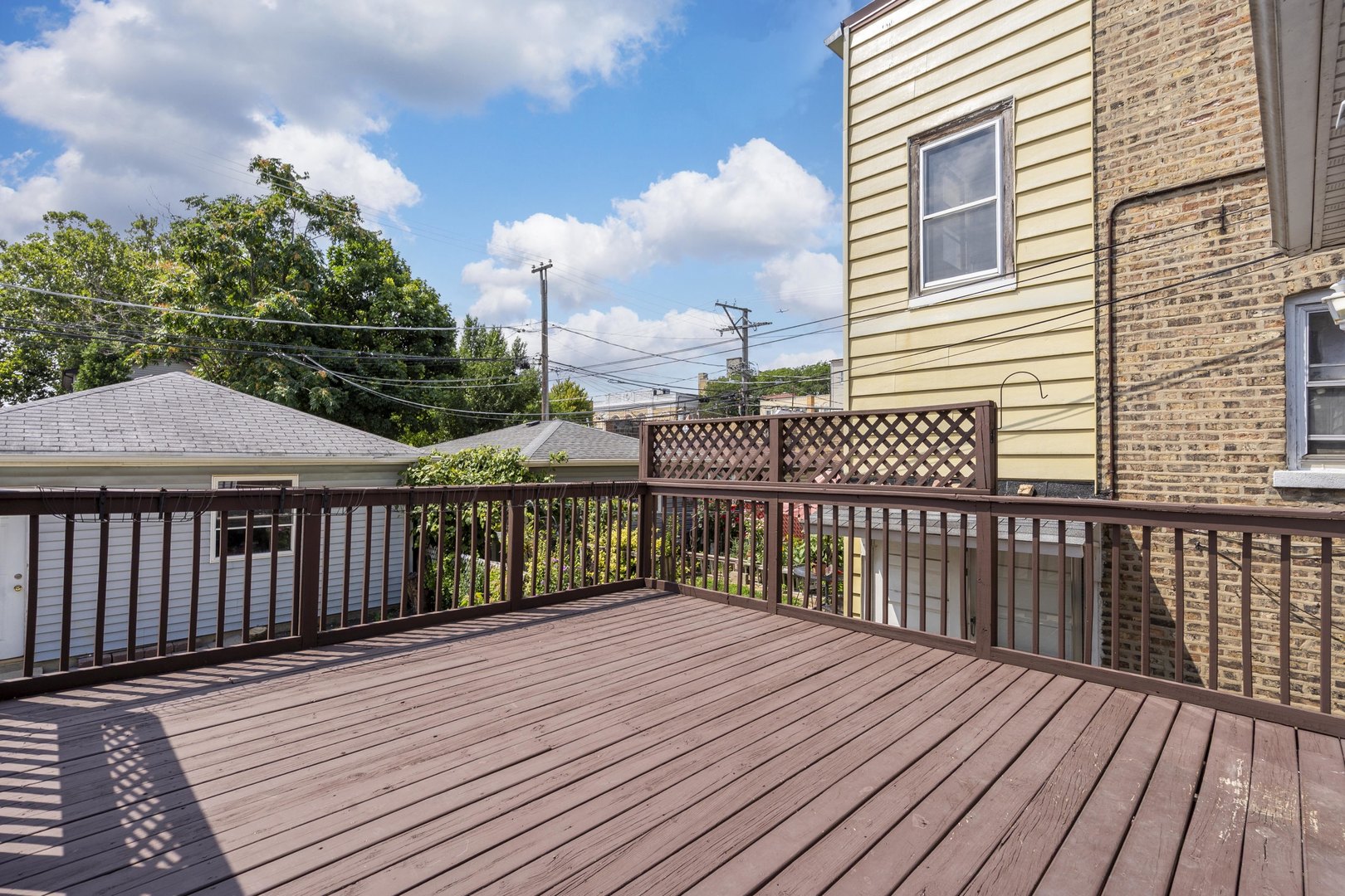 4738 N Springfield Avenue Property Photo 18
