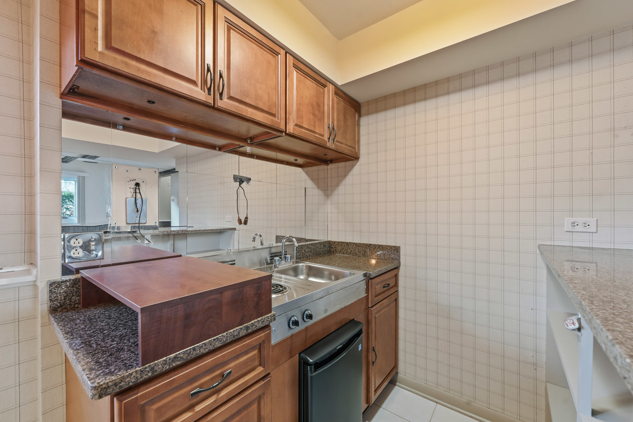 564 Gateshead S Property Photo 19
