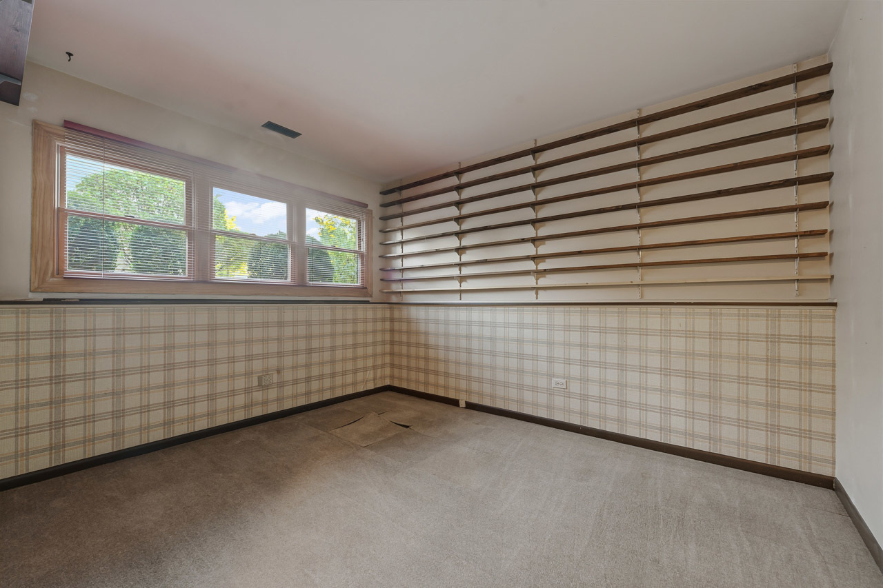 564 Gateshead S Property Photo 22