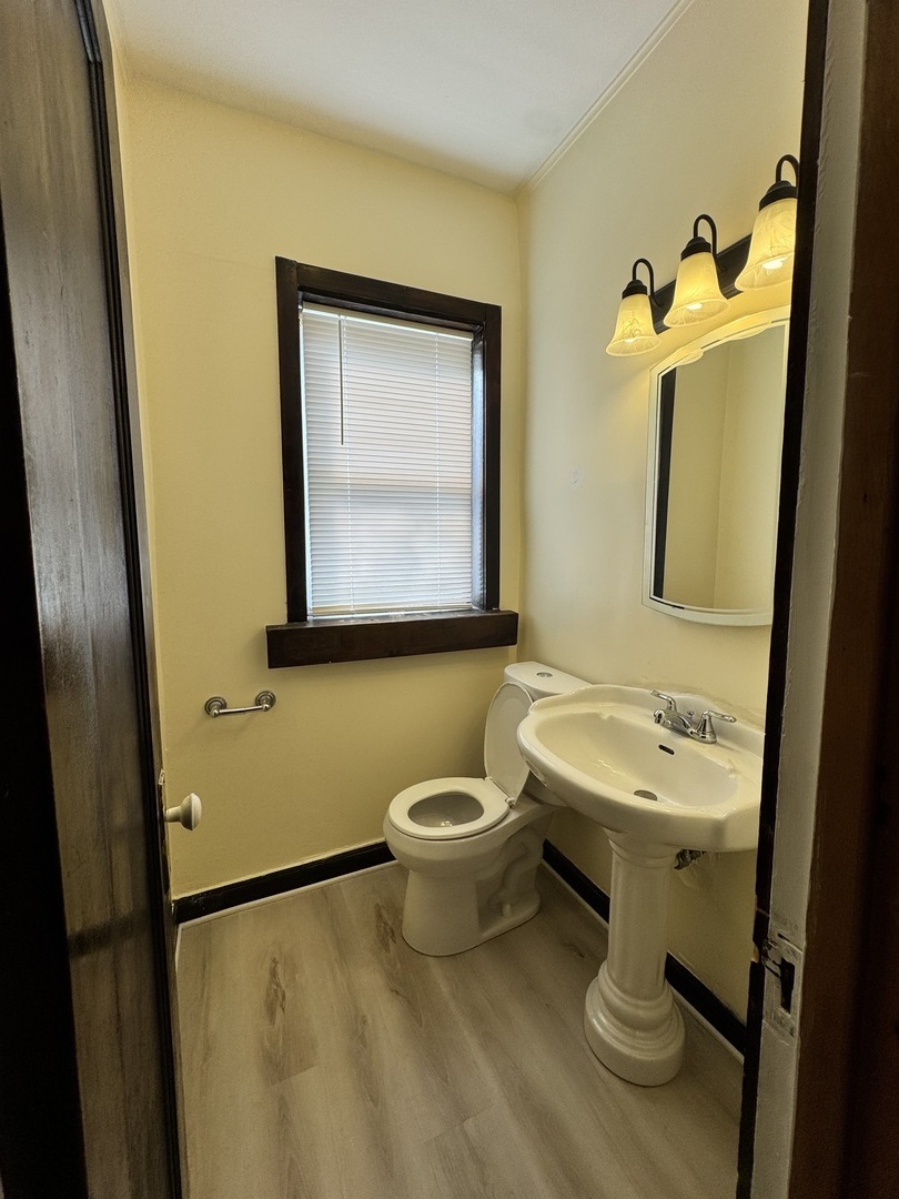 7634 S Phillips Avenue 3 Property Photo 13