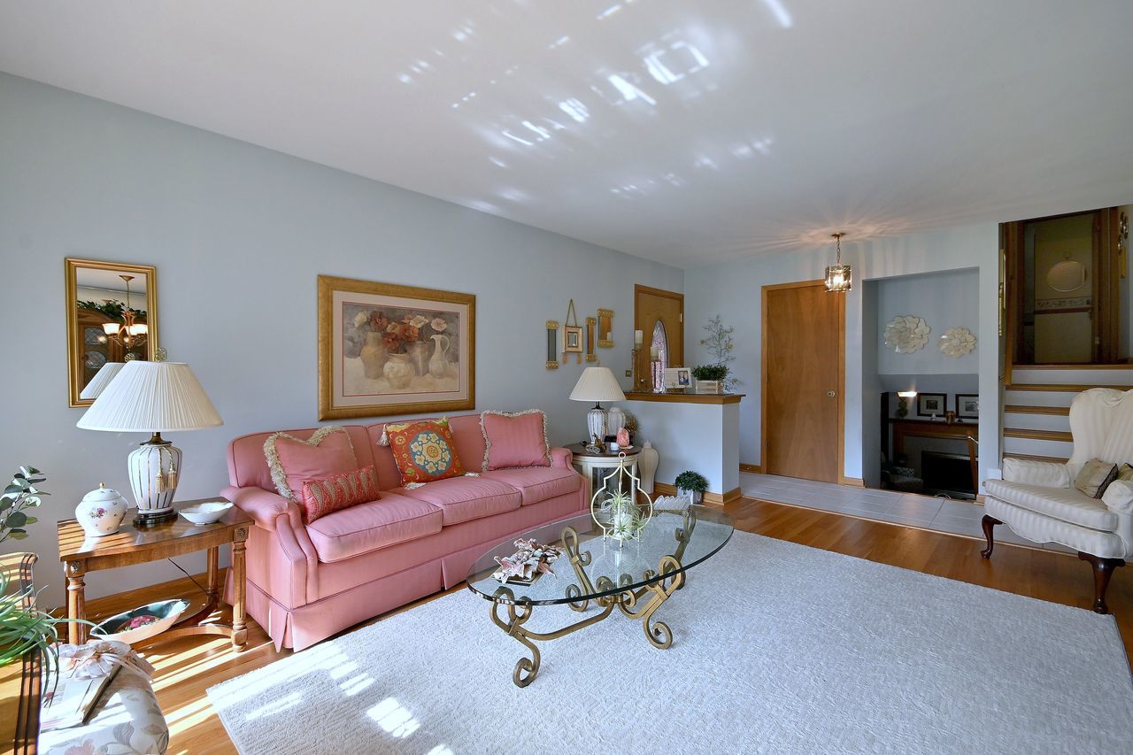 1031 S Belmont Avenue Property Photo 6