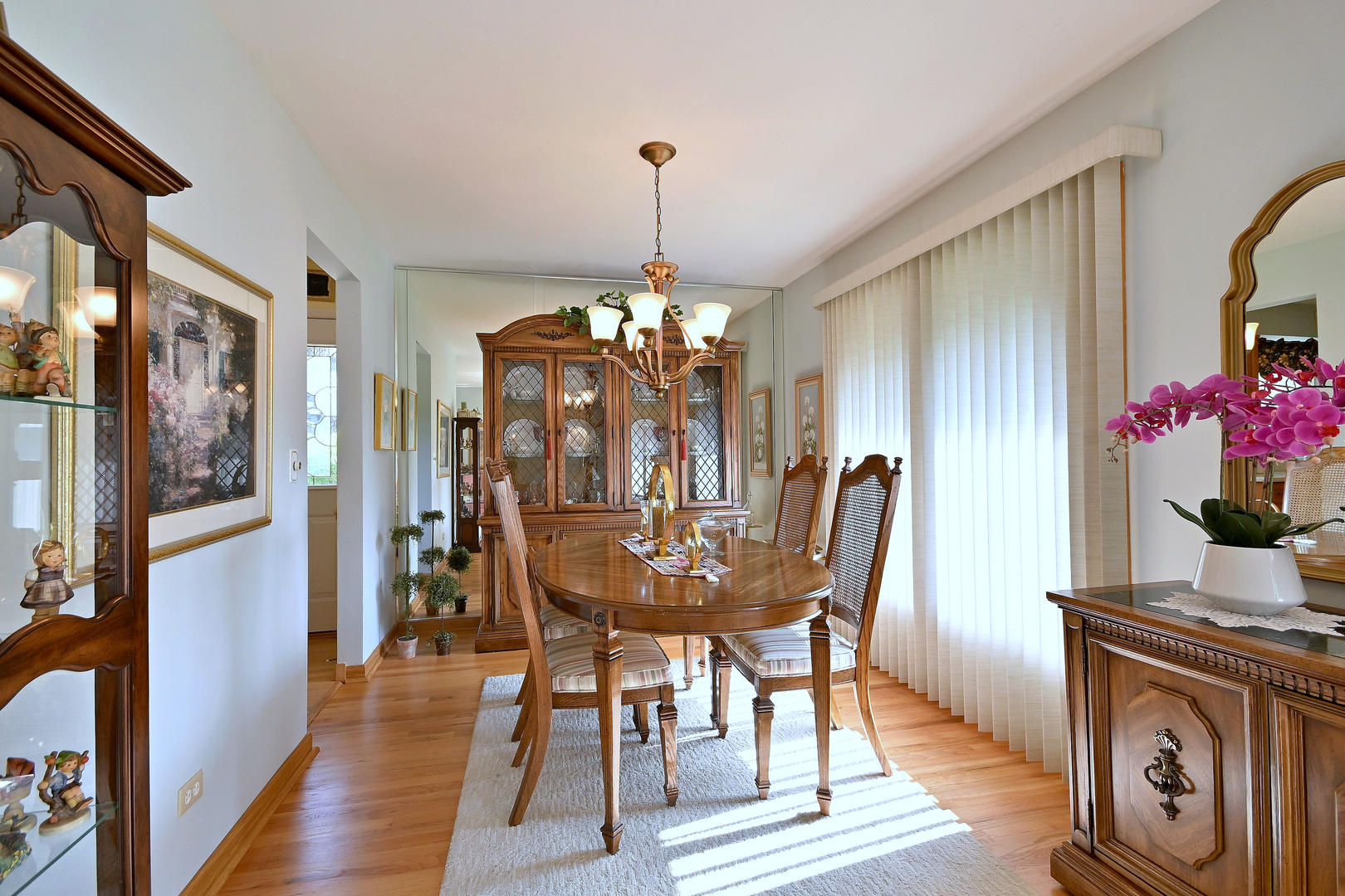 1031 S Belmont Avenue Property Photo 10