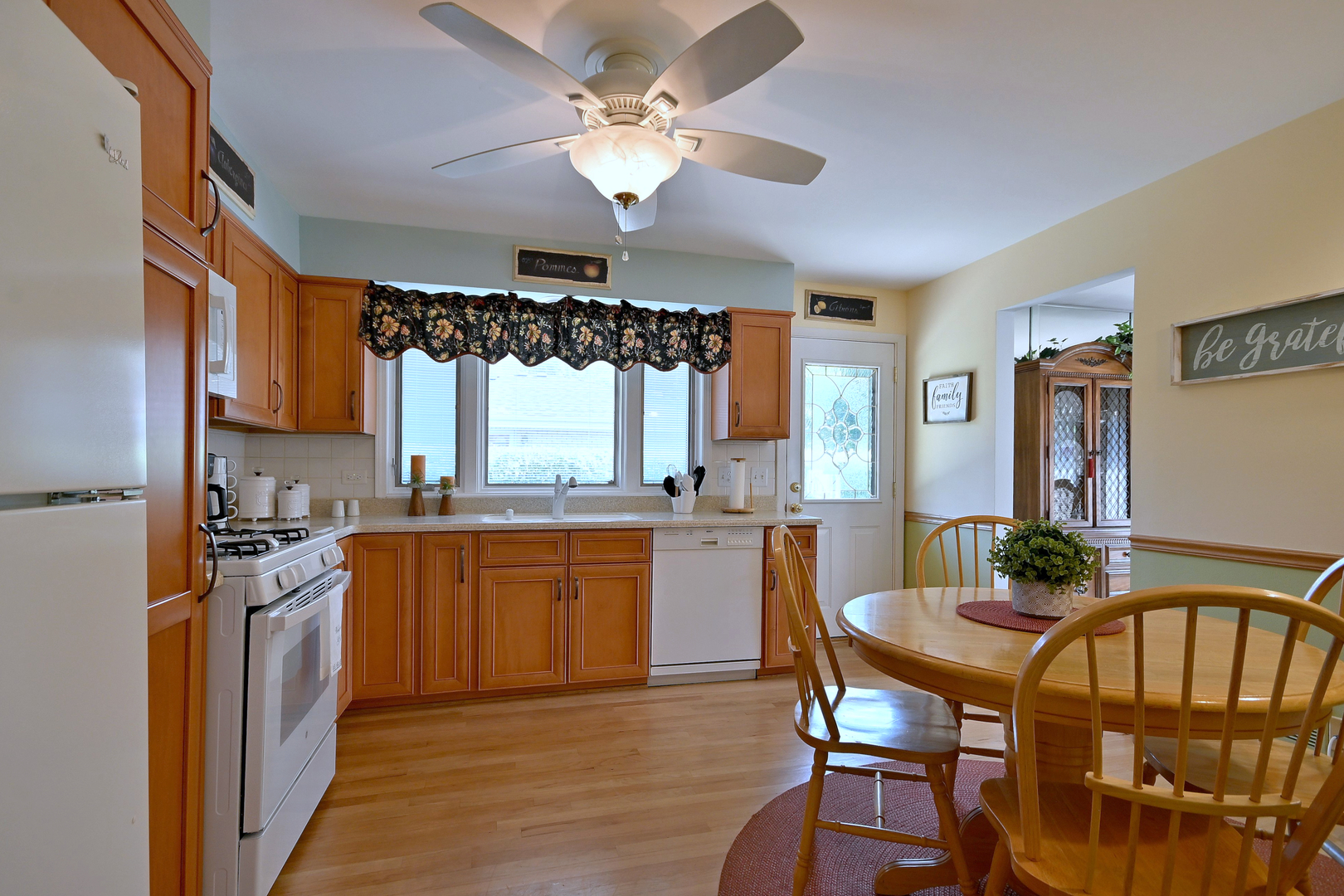 1031 S Belmont Avenue Property Photo 11
