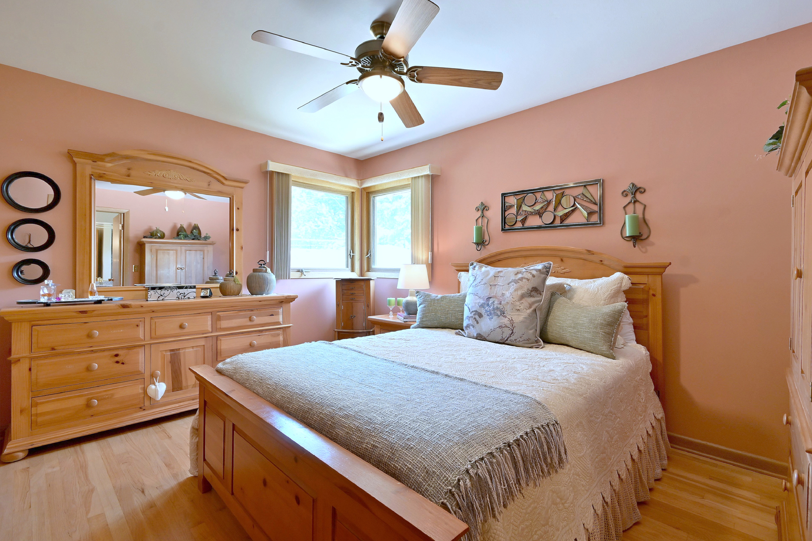 1031 S Belmont Avenue Property Photo 16
