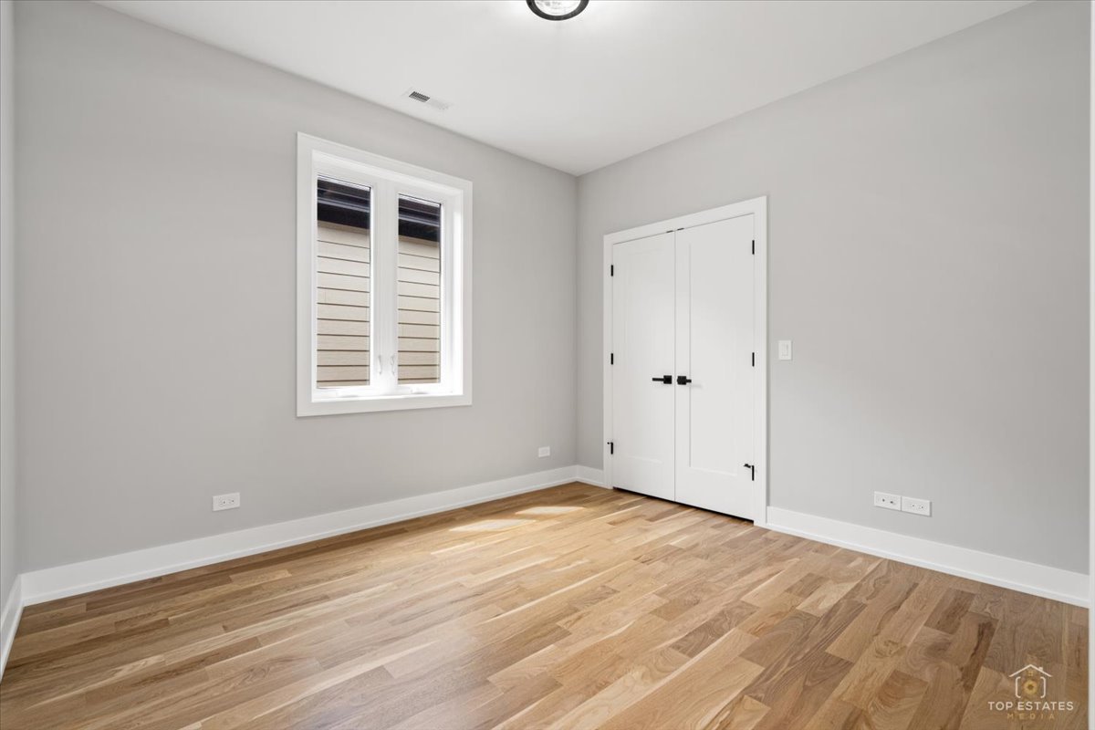 5330 S Mason Avenue Property Photo 16