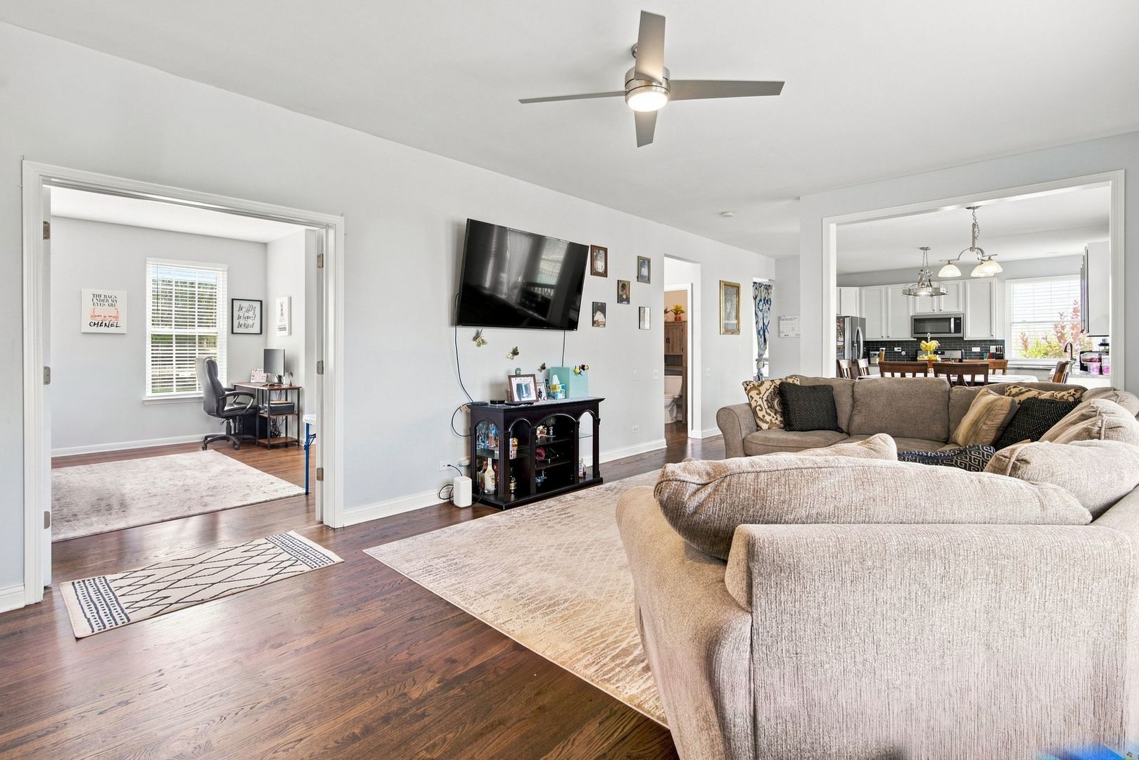 4050 Bunker Hill Drive Property Photo 16