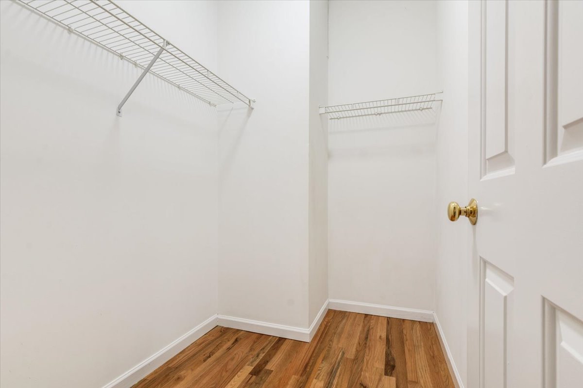 1925 N Sedgwick Street 1 Property Photo 12