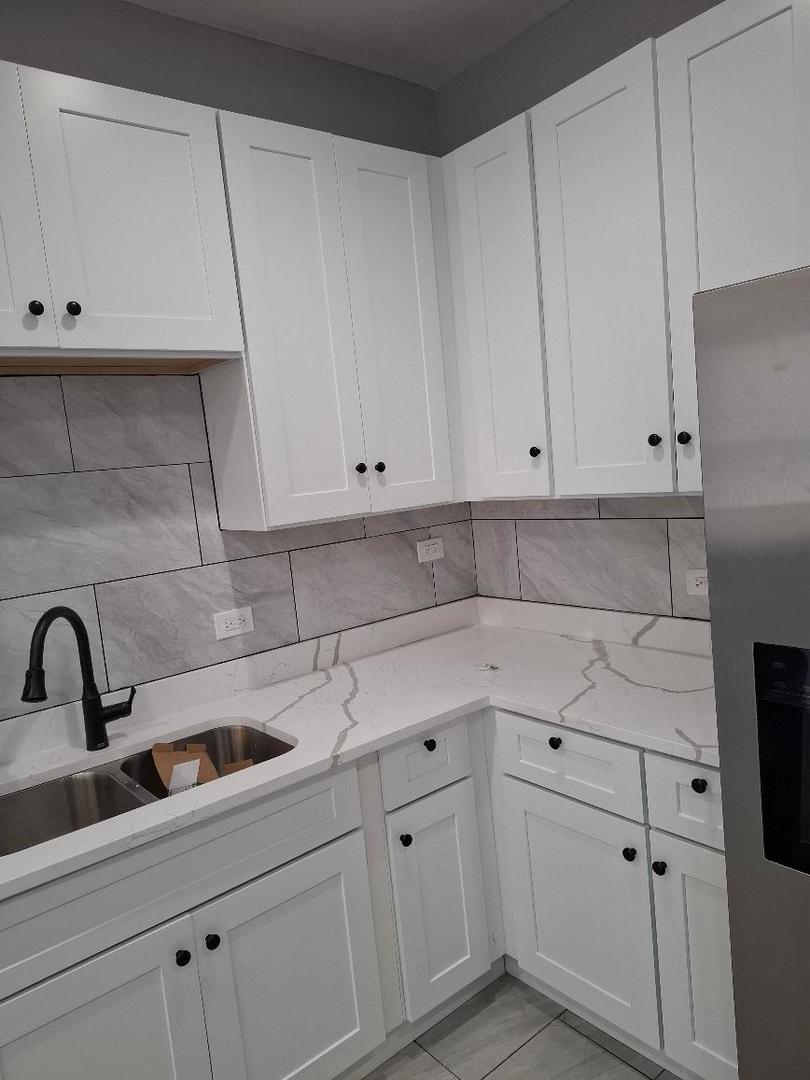 839 W 54th Street Property Photo 12