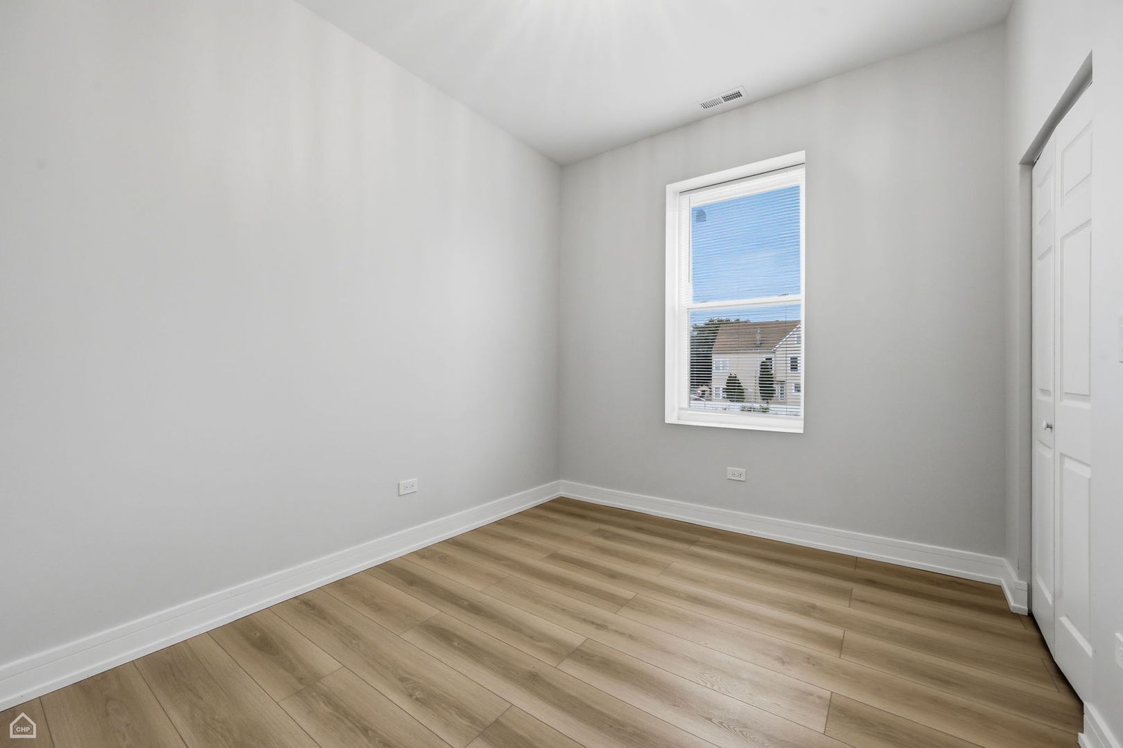 2301 S Laramie Avenue Property Photo 23