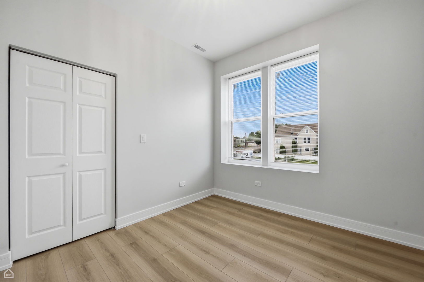 2301 S Laramie Avenue Property Photo 24
