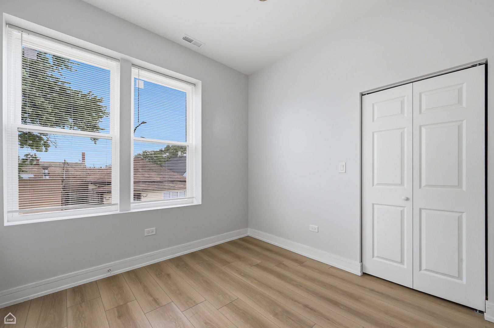 2301 S Laramie Avenue Property Photo 34