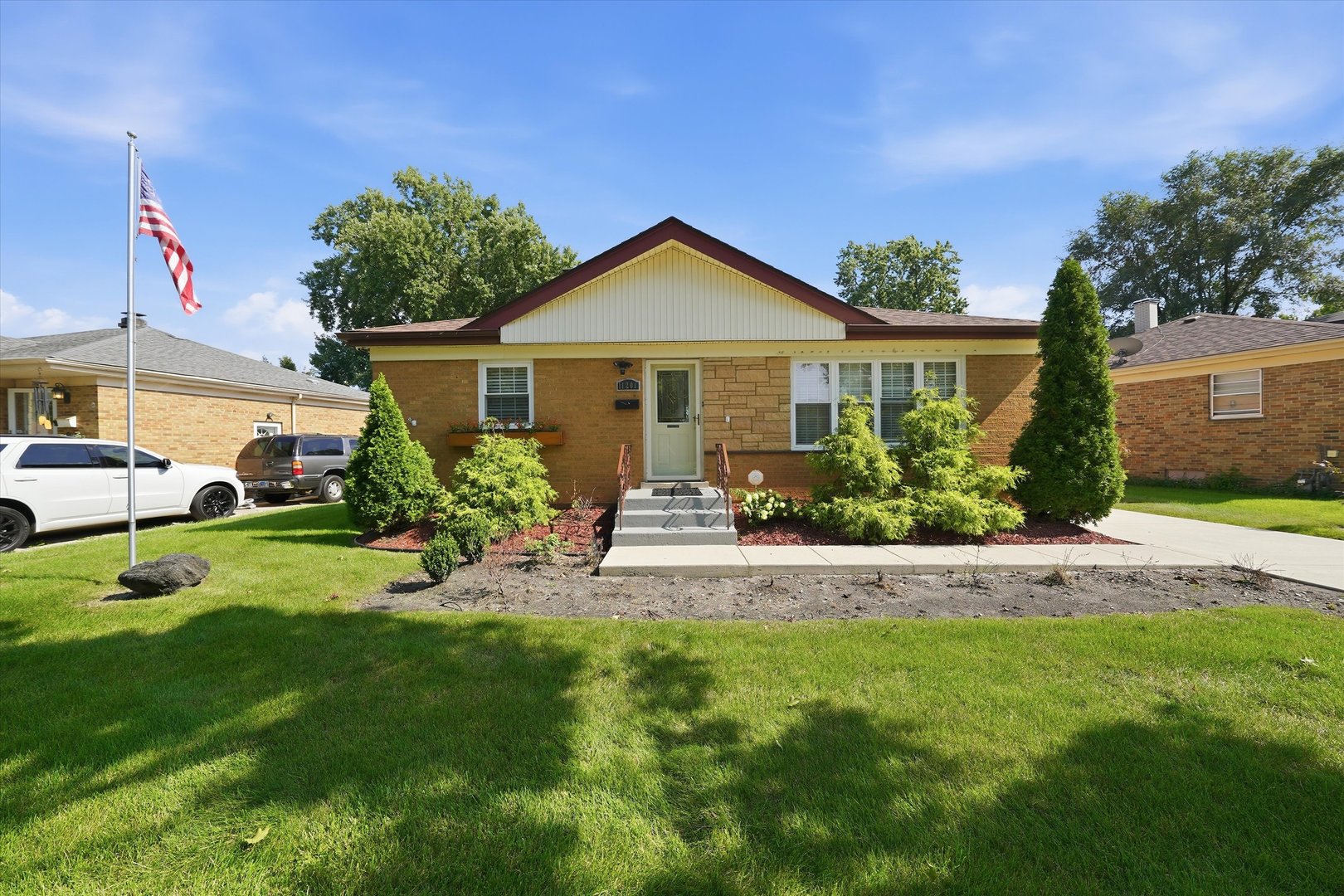 11201 Mandel Avenue Property Photo 1