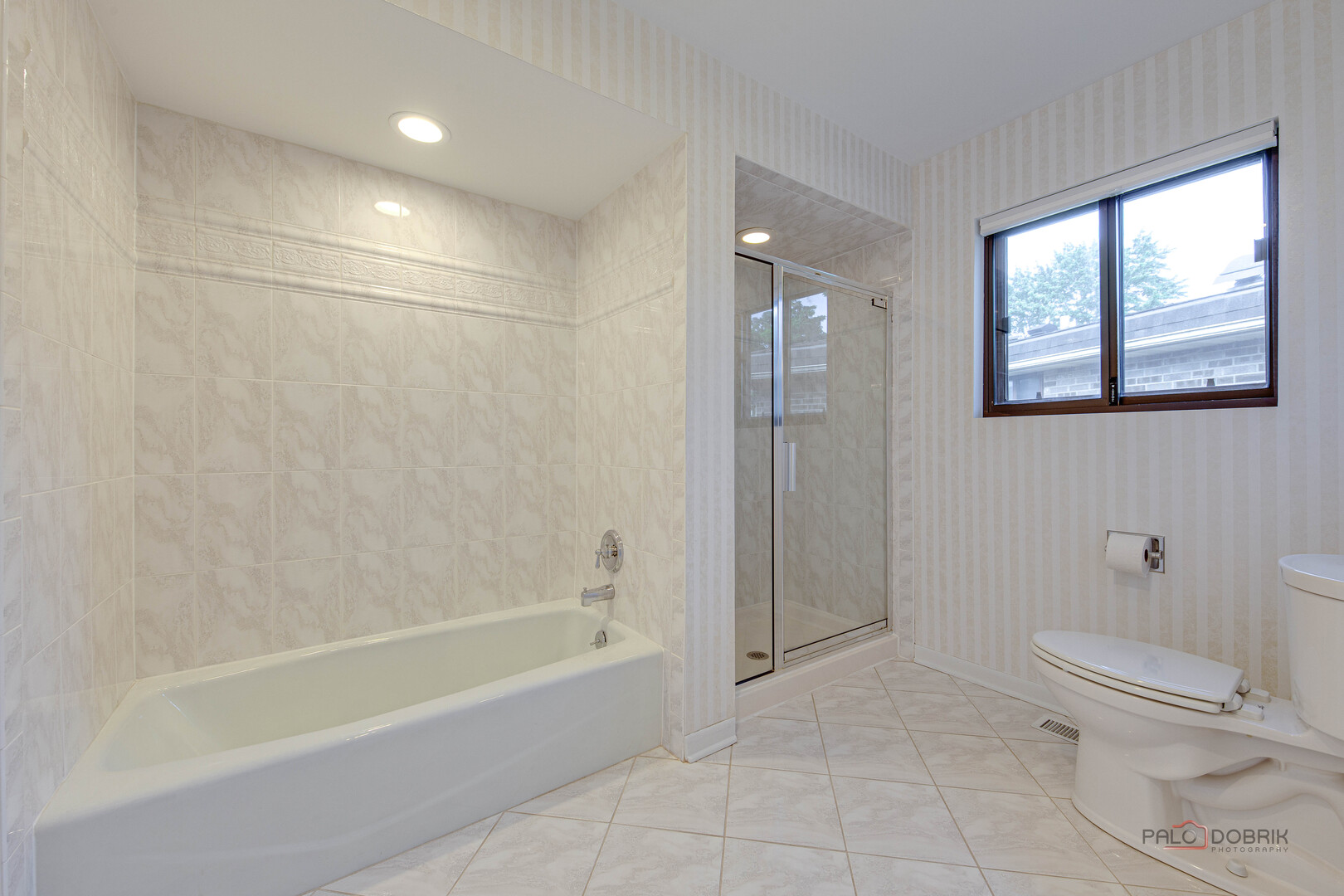 2457 Seville Circle Property Photo 25