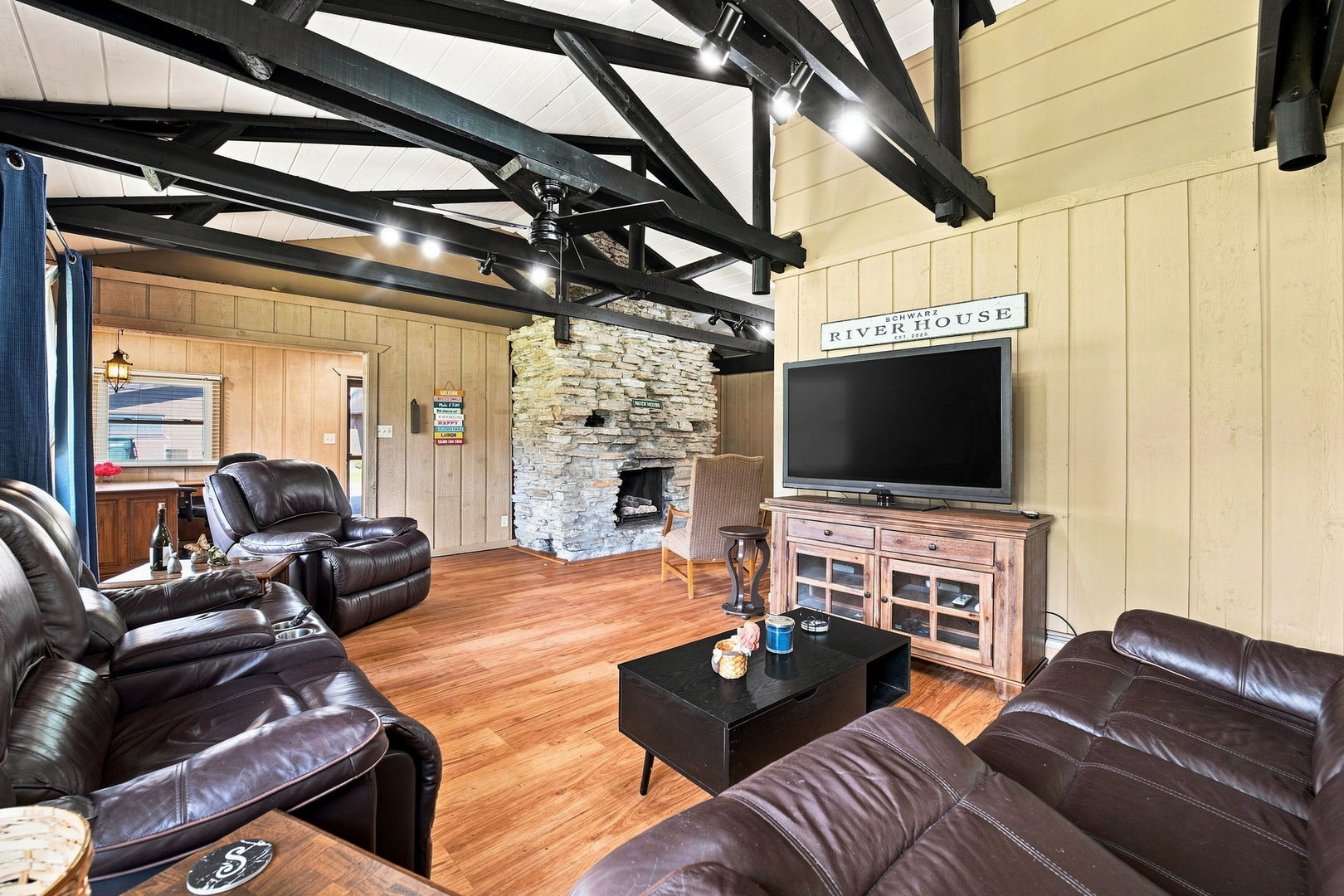 8726 E Mallard Lane Property Photo 11