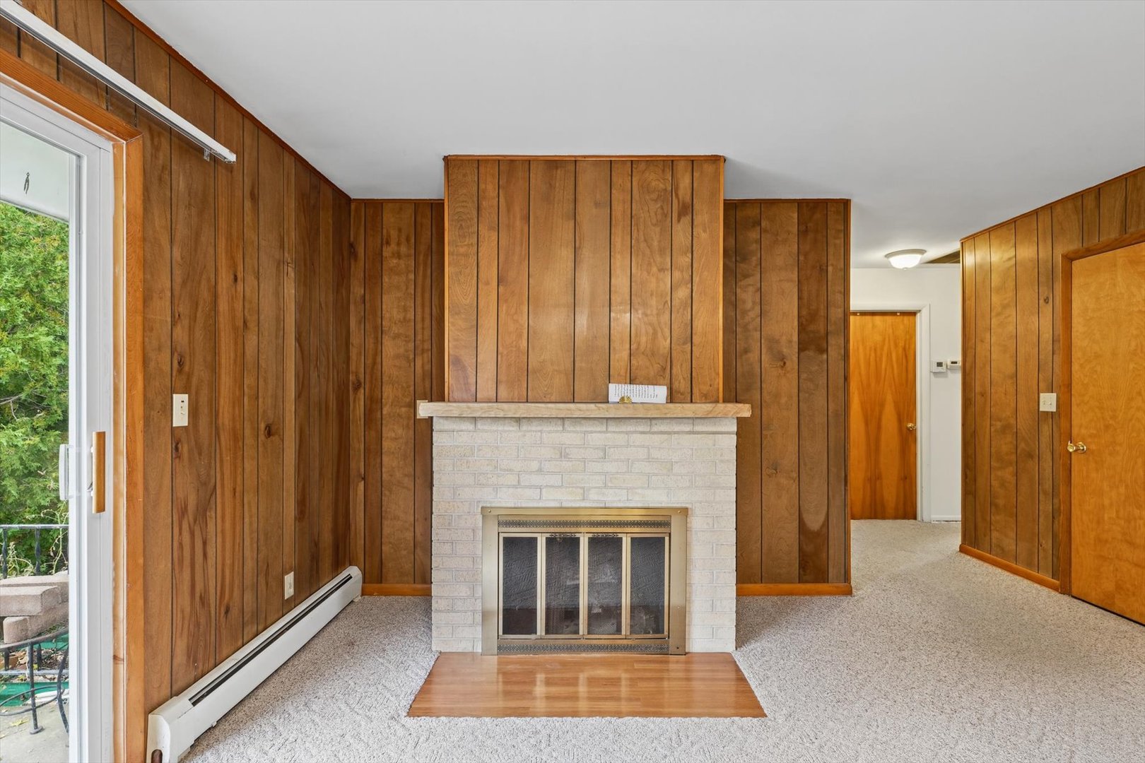 324 W Washington Street Property Photo 12