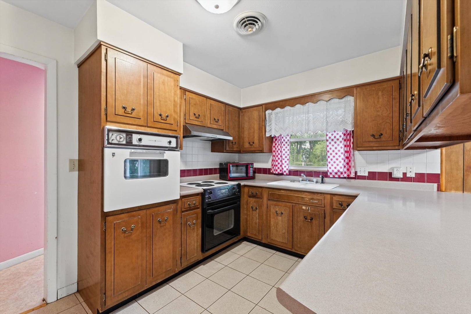 324 W Washington Street Property Photo 15