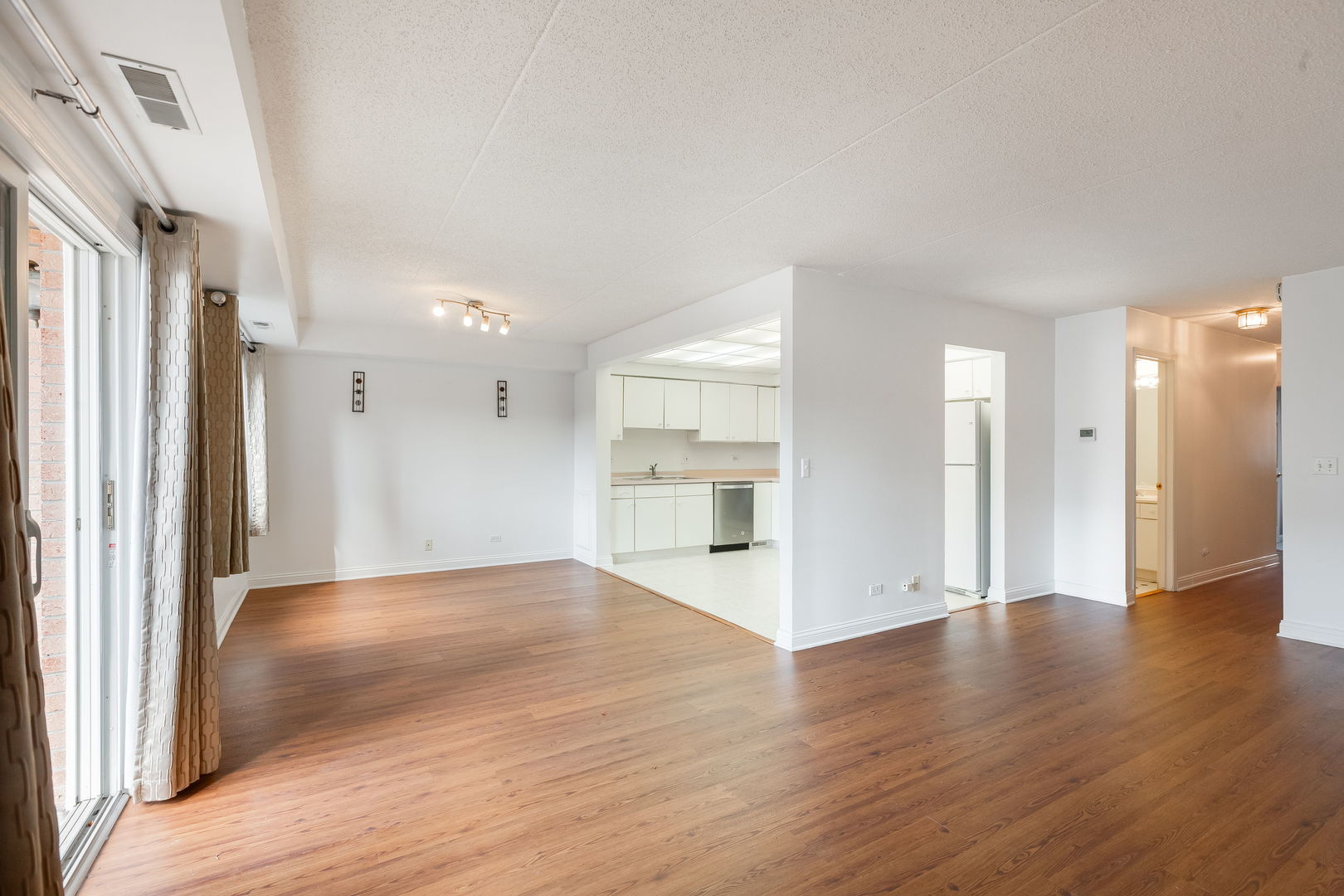 4201 Quinlan Road 102b Property Photo 2