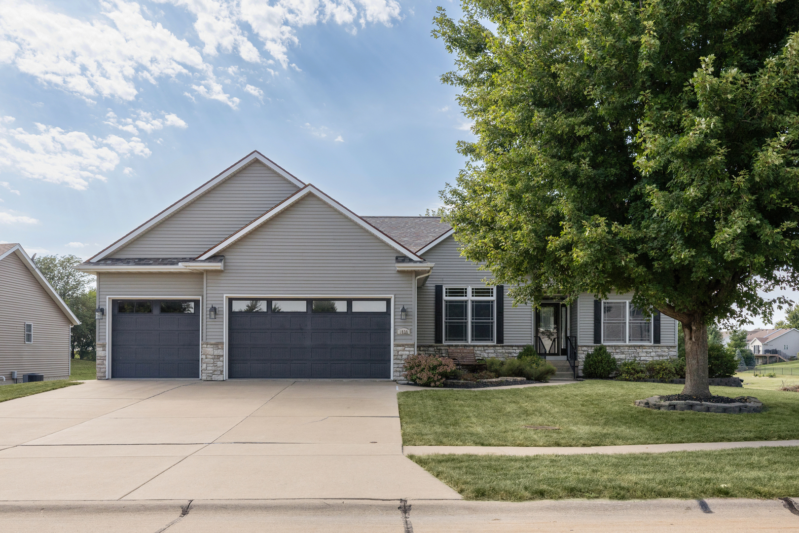 1030 S 5th Street Property Photo 1