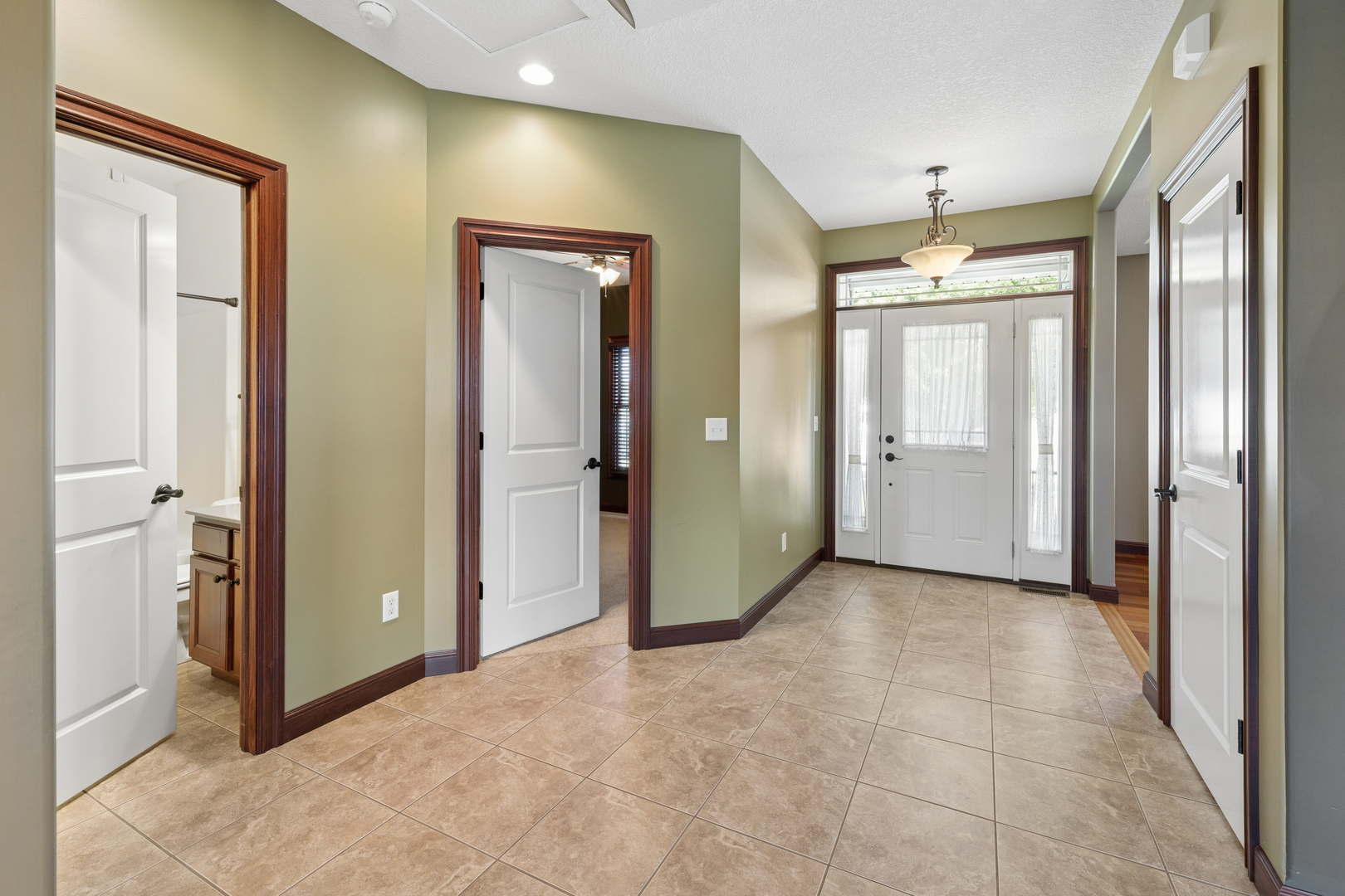 1030 S 5th Street Property Photo 9