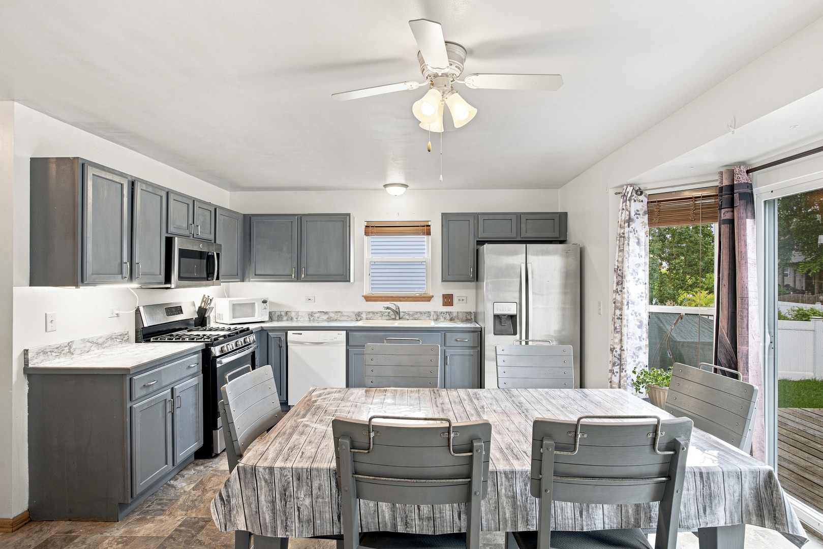 5712 Arbor Falls Court Property Photo 7