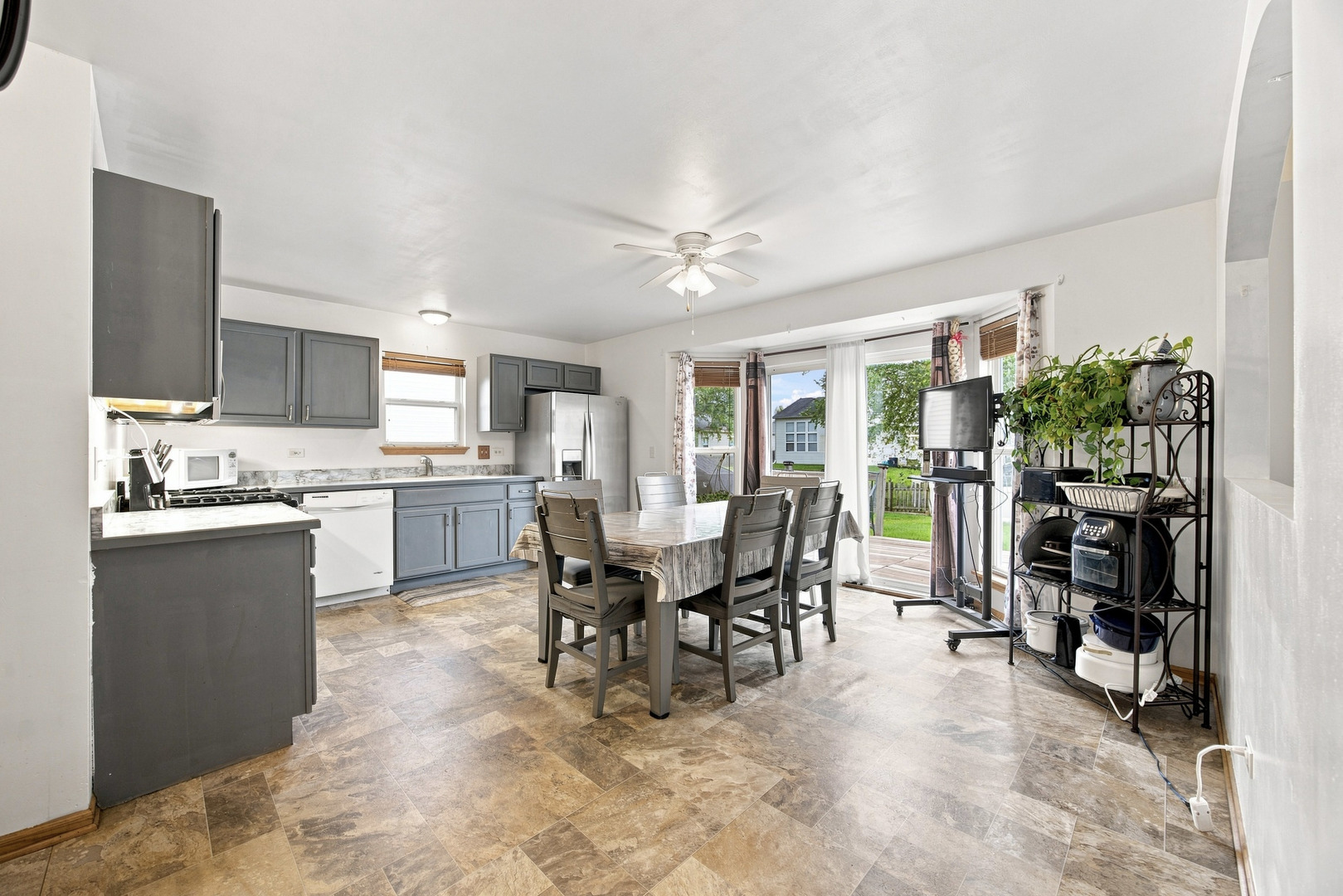 5712 Arbor Falls Court Property Photo 8