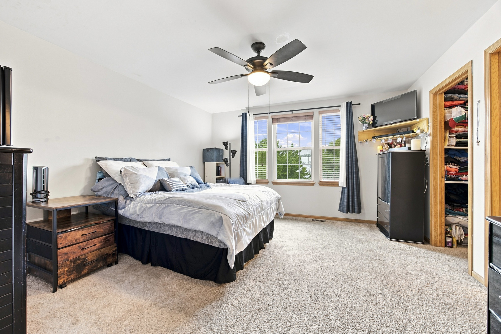 5712 Arbor Falls Court Property Photo 11