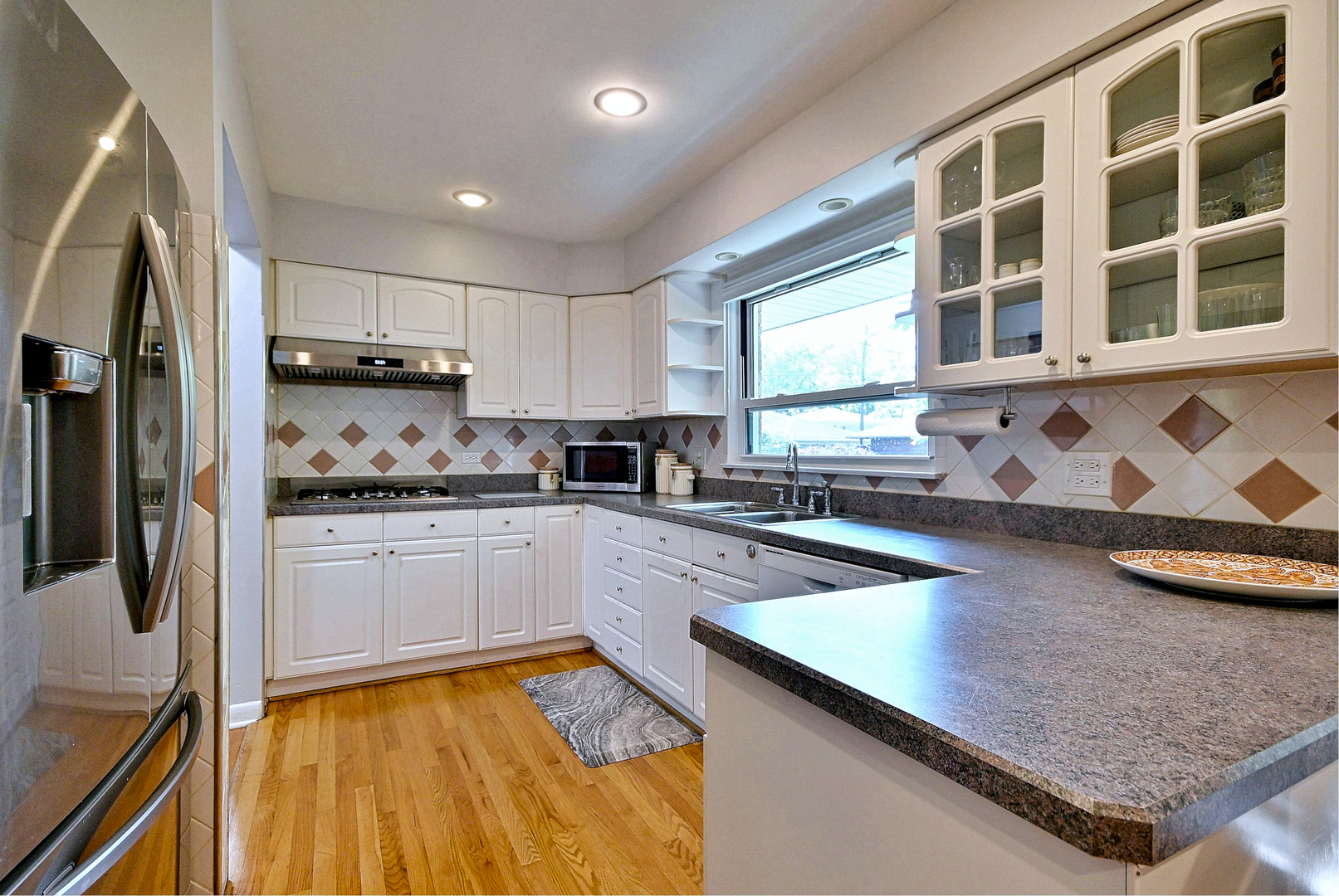 4915 Jerome Avenue Property Photo 13