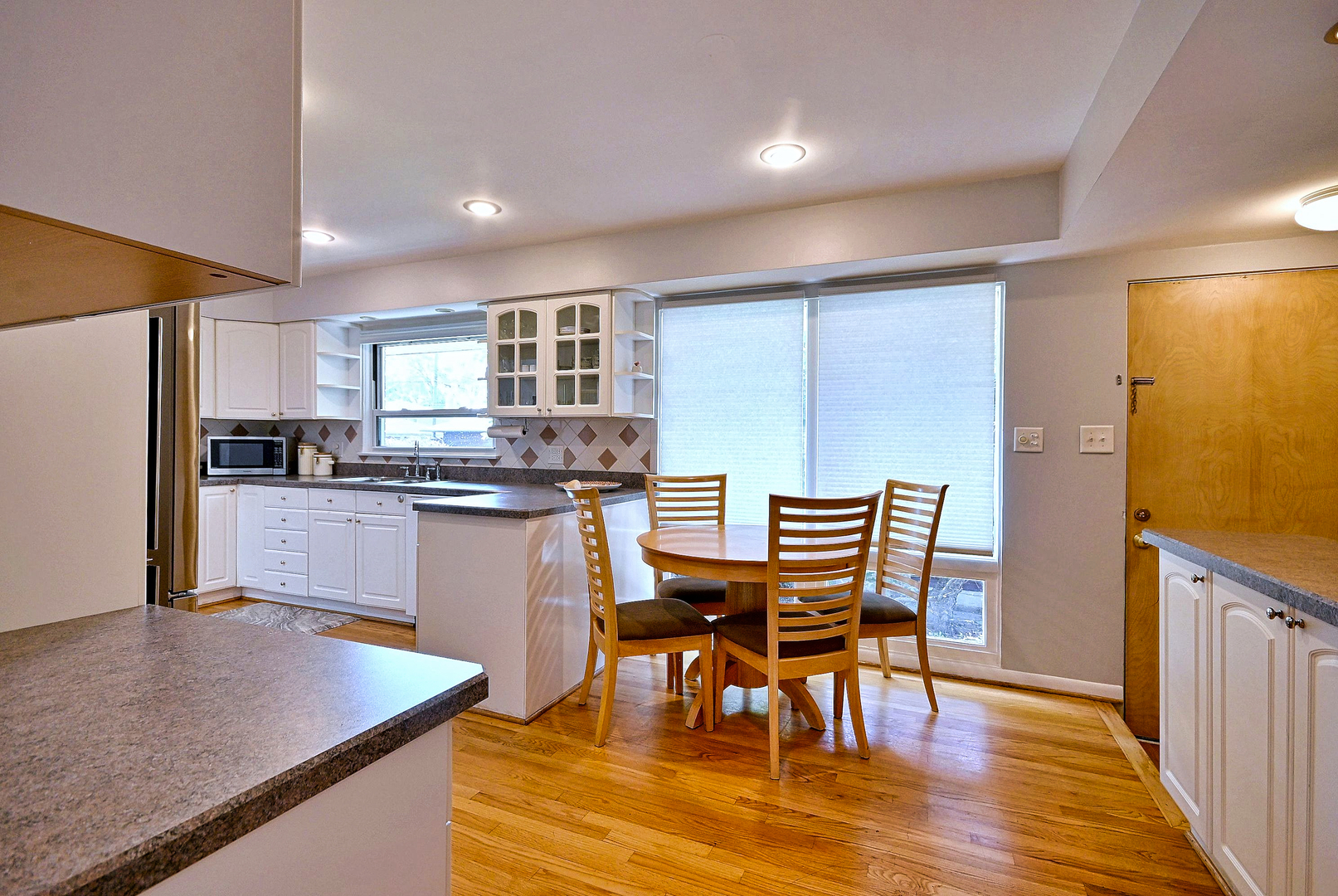 4915 Jerome Avenue Property Photo 14