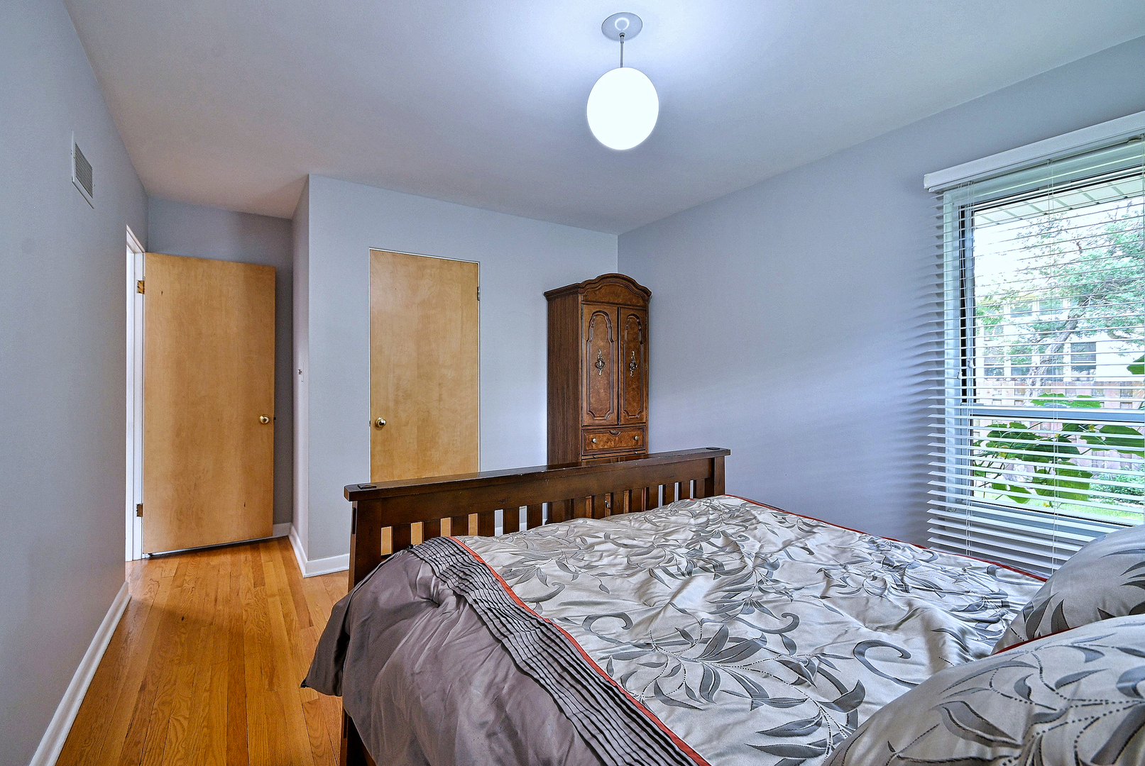 4915 Jerome Avenue Property Photo 23