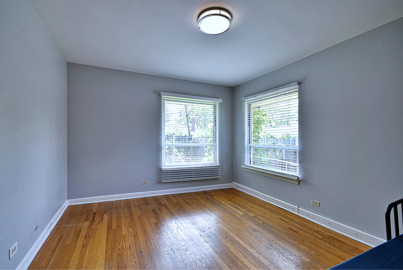 4915 Jerome Avenue Property Photo 24