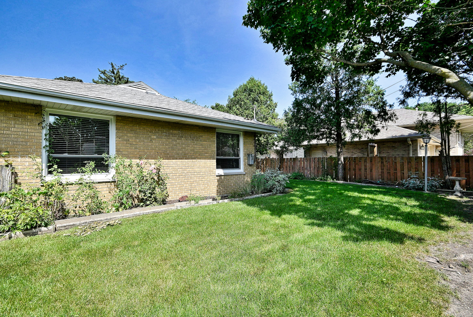 4915 Jerome Avenue Property Photo 34